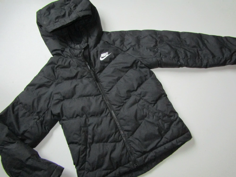Dívčí zimní péřová bunda- NIKE... VEL-128-140