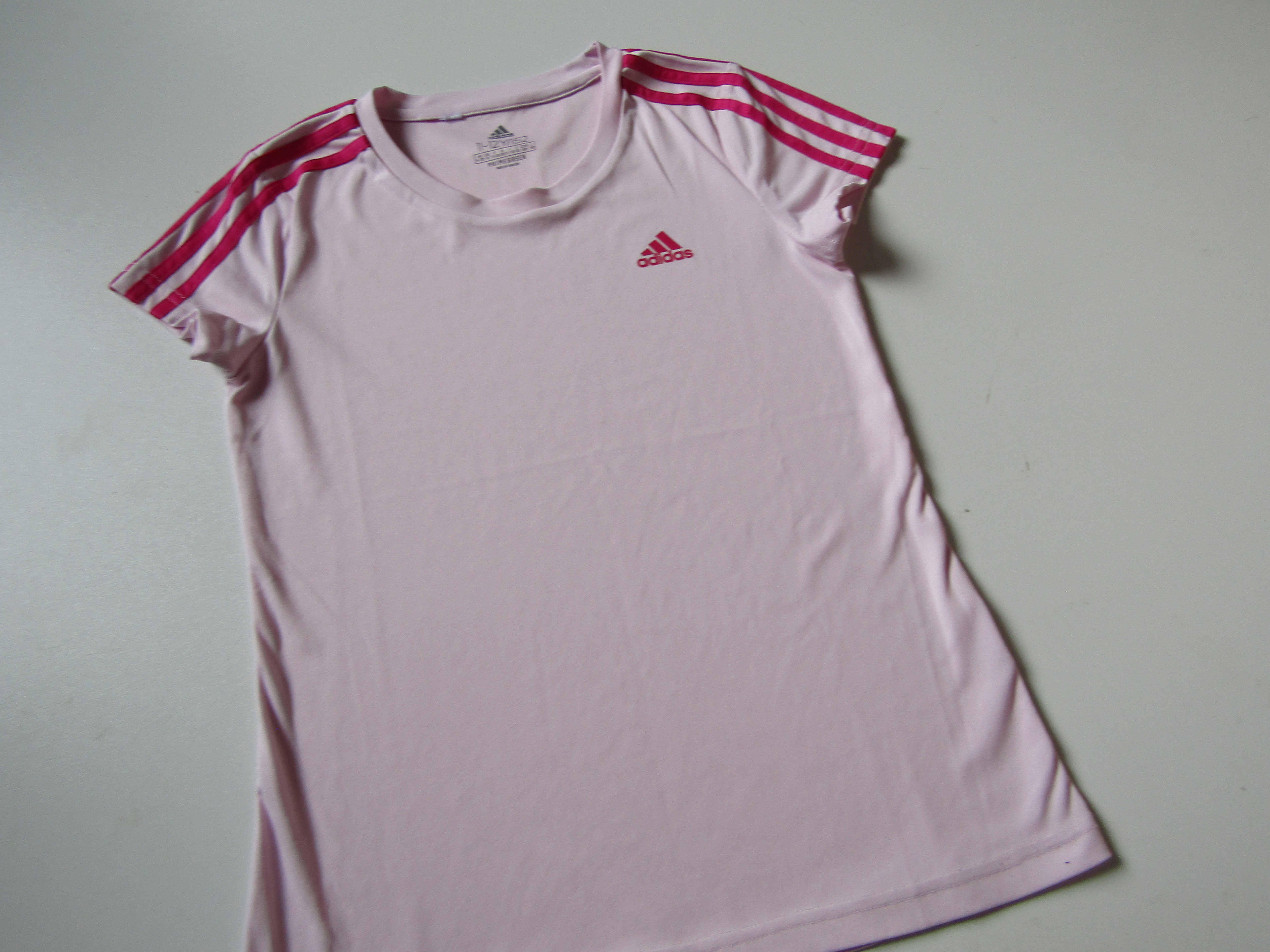 Dívčí sportovní tričko- ADIDAS... VEL-146-152