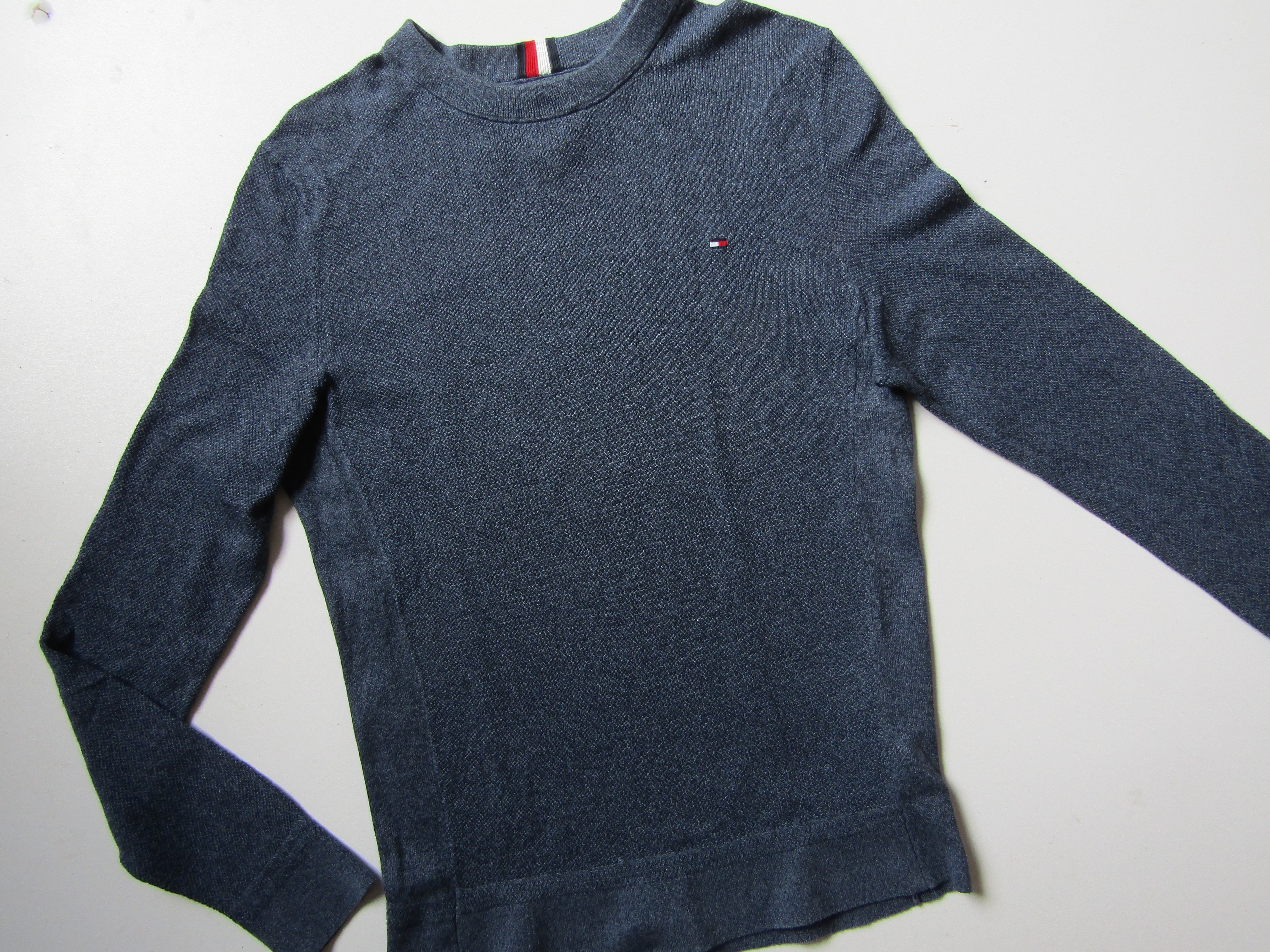 Chlapecký svetr- TOMMY HILFIGER... VEL-M