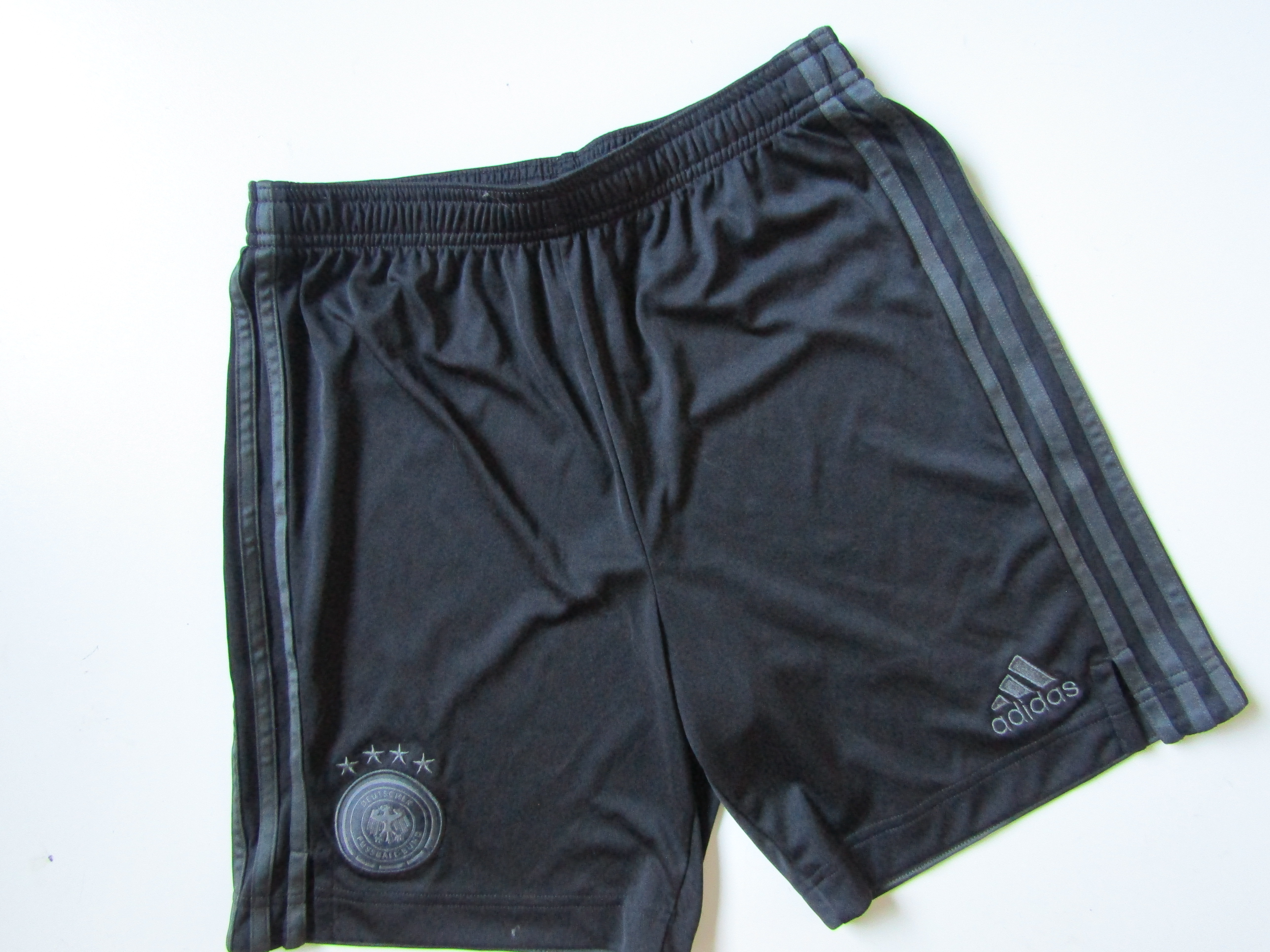 Chlapecké sportovní kraťasy- ADIDAS... VEL-170-176