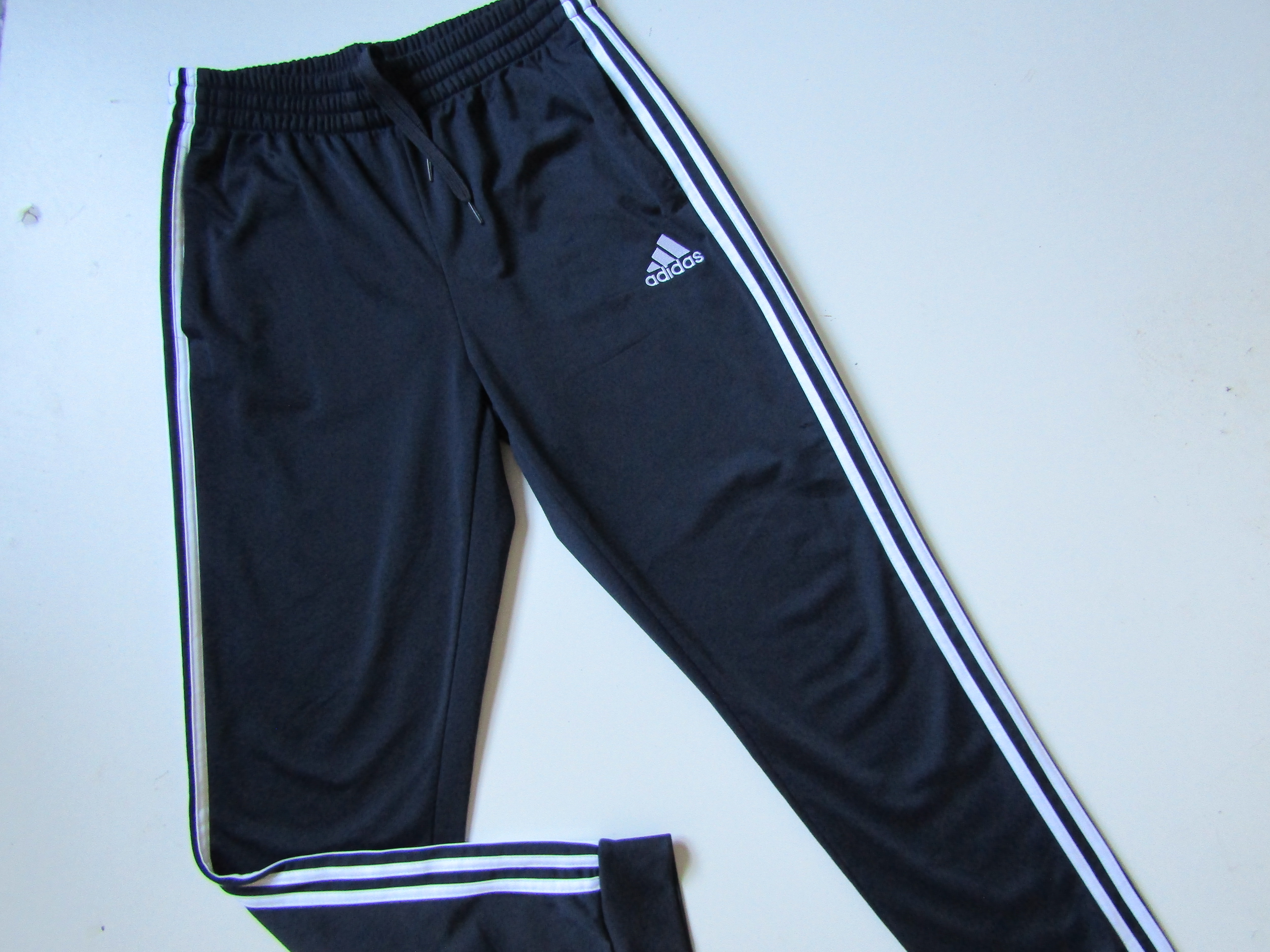 Chlapecké sportovní kalhoty- ADIDAS... VEL-M