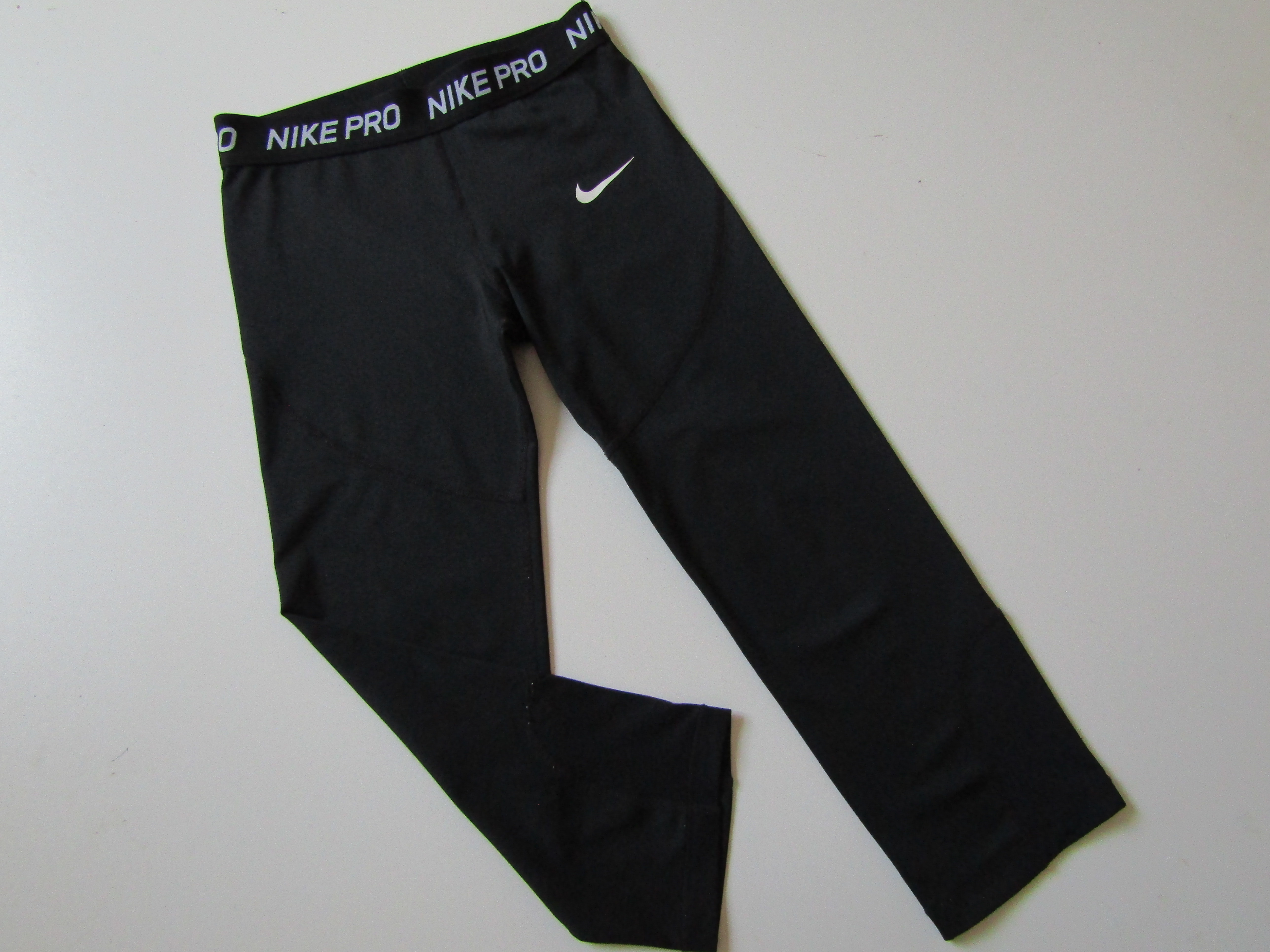 Dívčí 3/4 leginy- NIKE... VEL-152-164