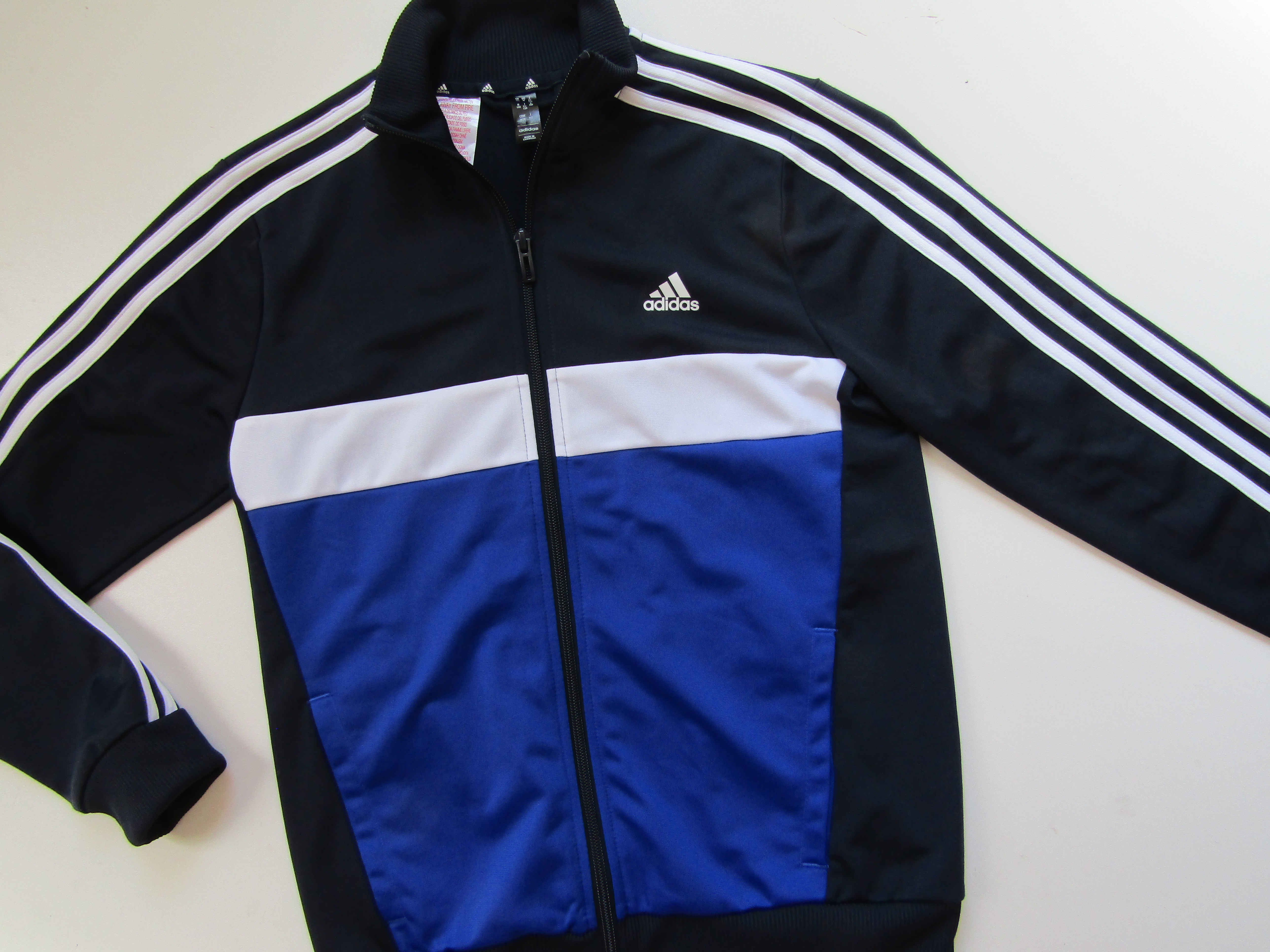 Chlapecká sportovní mikina- ADIDAS-NOVÁ... VEL-146-152