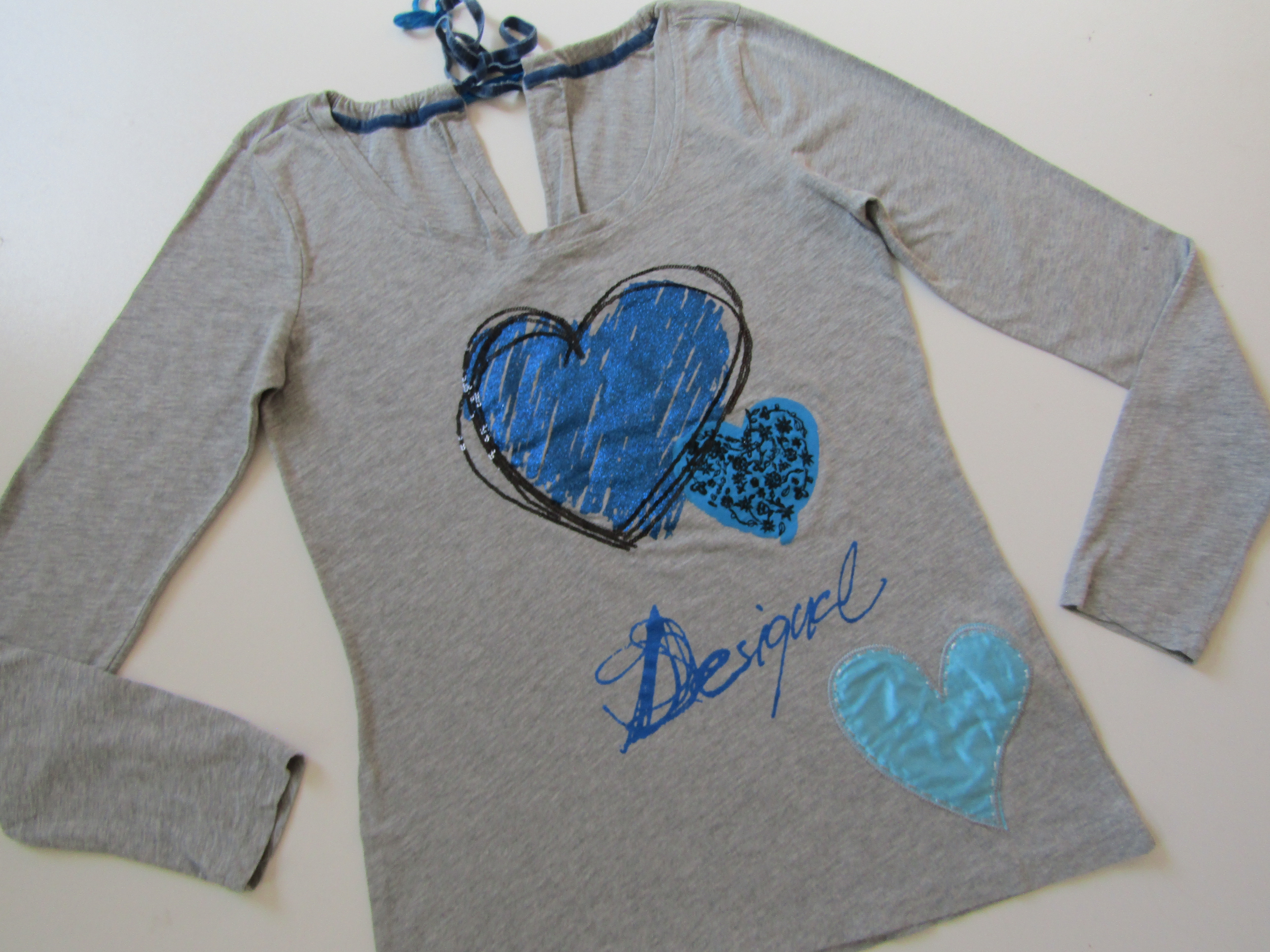 Dámské tričko- DESIGUAL... VEL-M