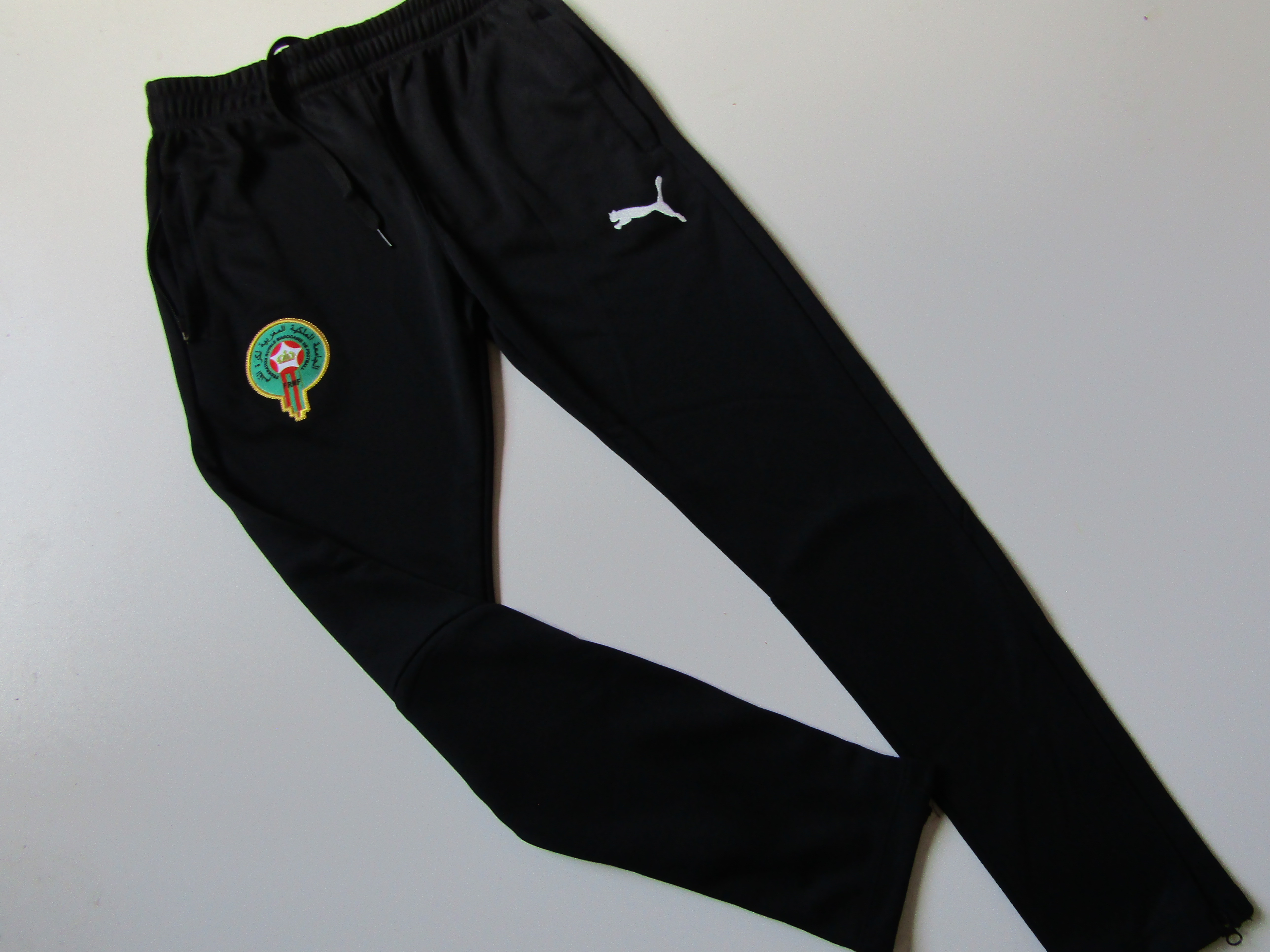 Chlapecké sportovní kalhoty- PUMA... VEL-158-164