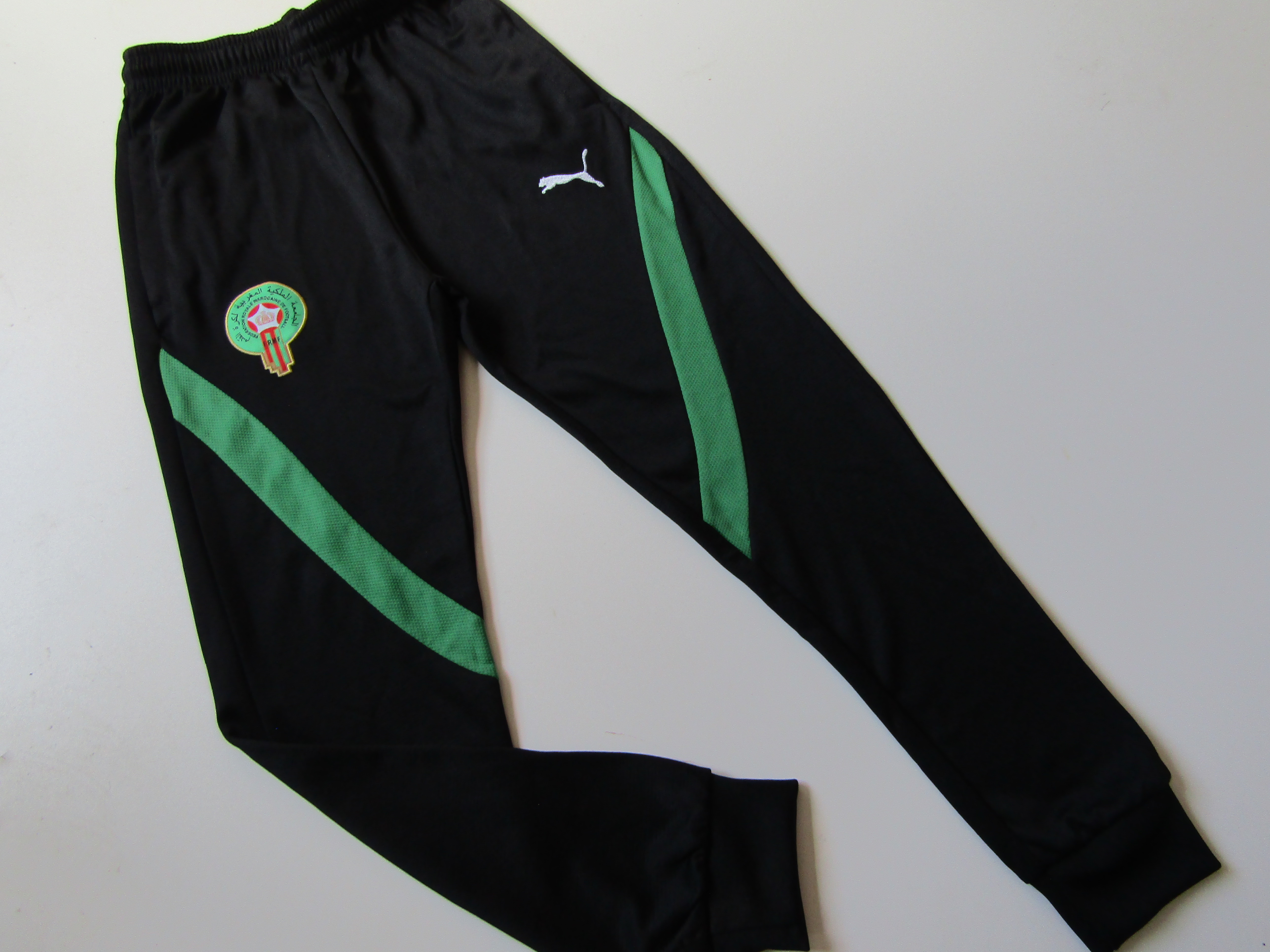 Chlapecké sportovní kalhoty- PUMA... VEL-152-158