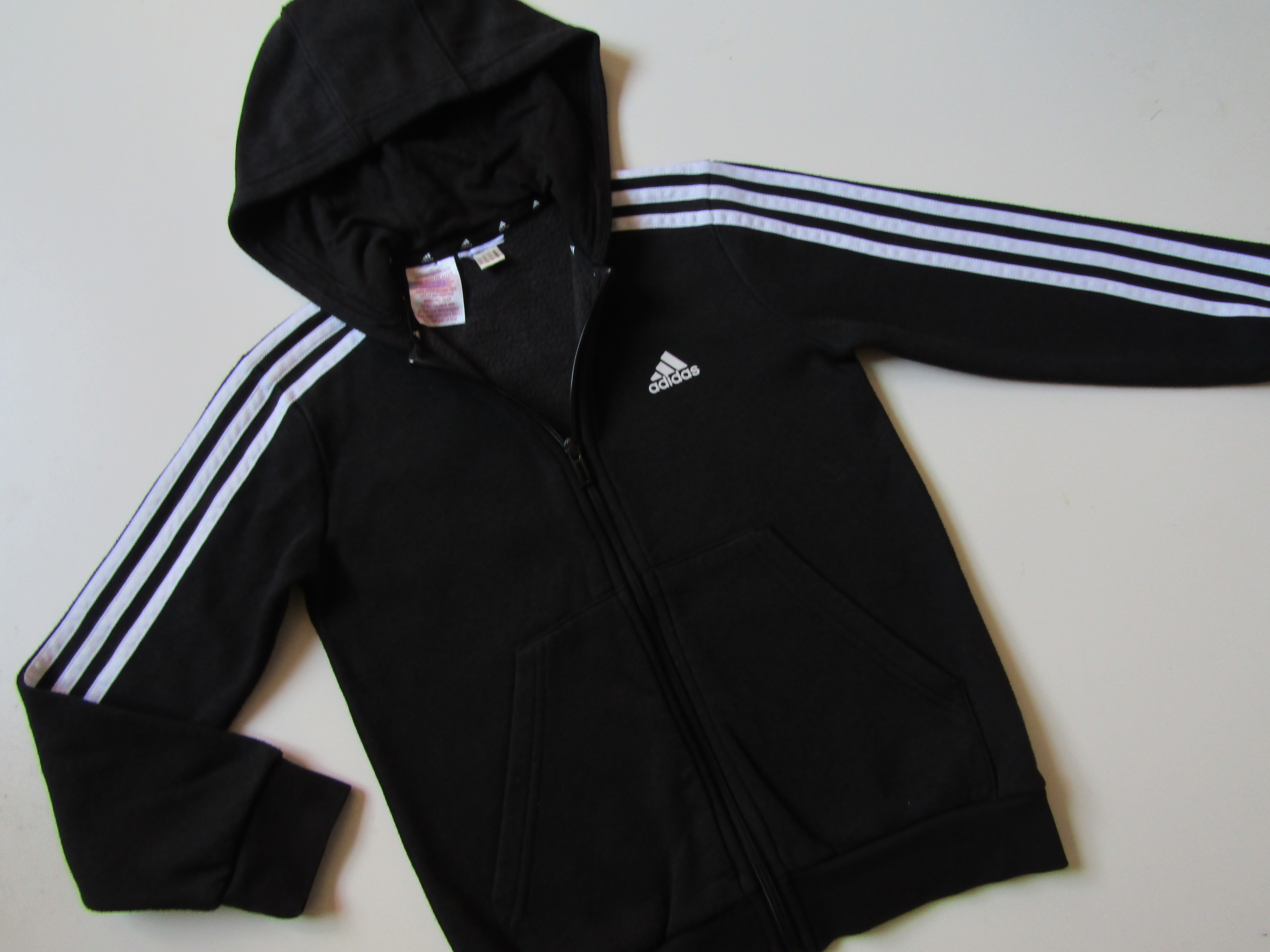 Chlapecká sportovní mikina- ADIDAS... VEL-128-134