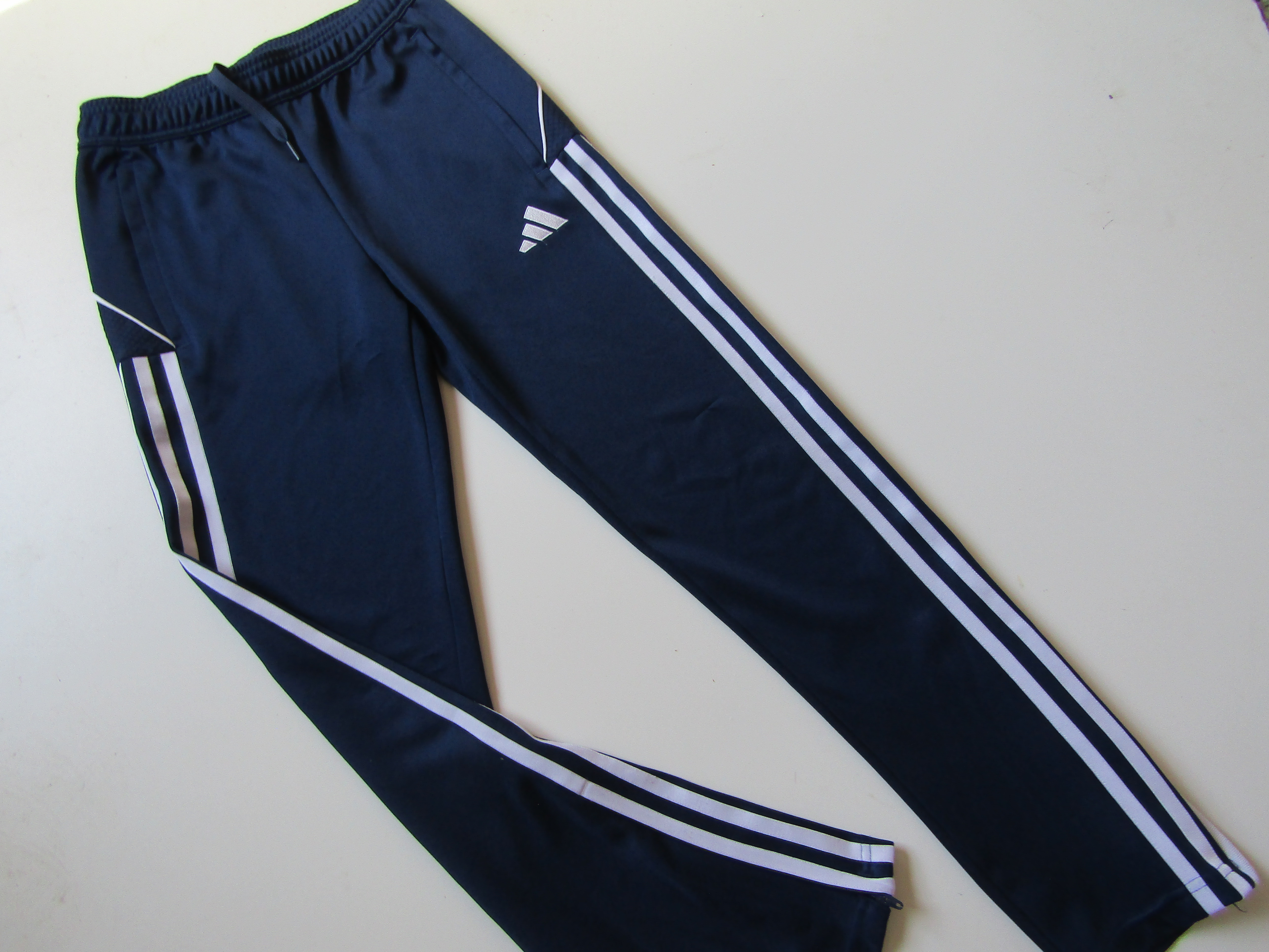 Chlapecké sportovní kalhoty- ADIDAS... VEL-146-152