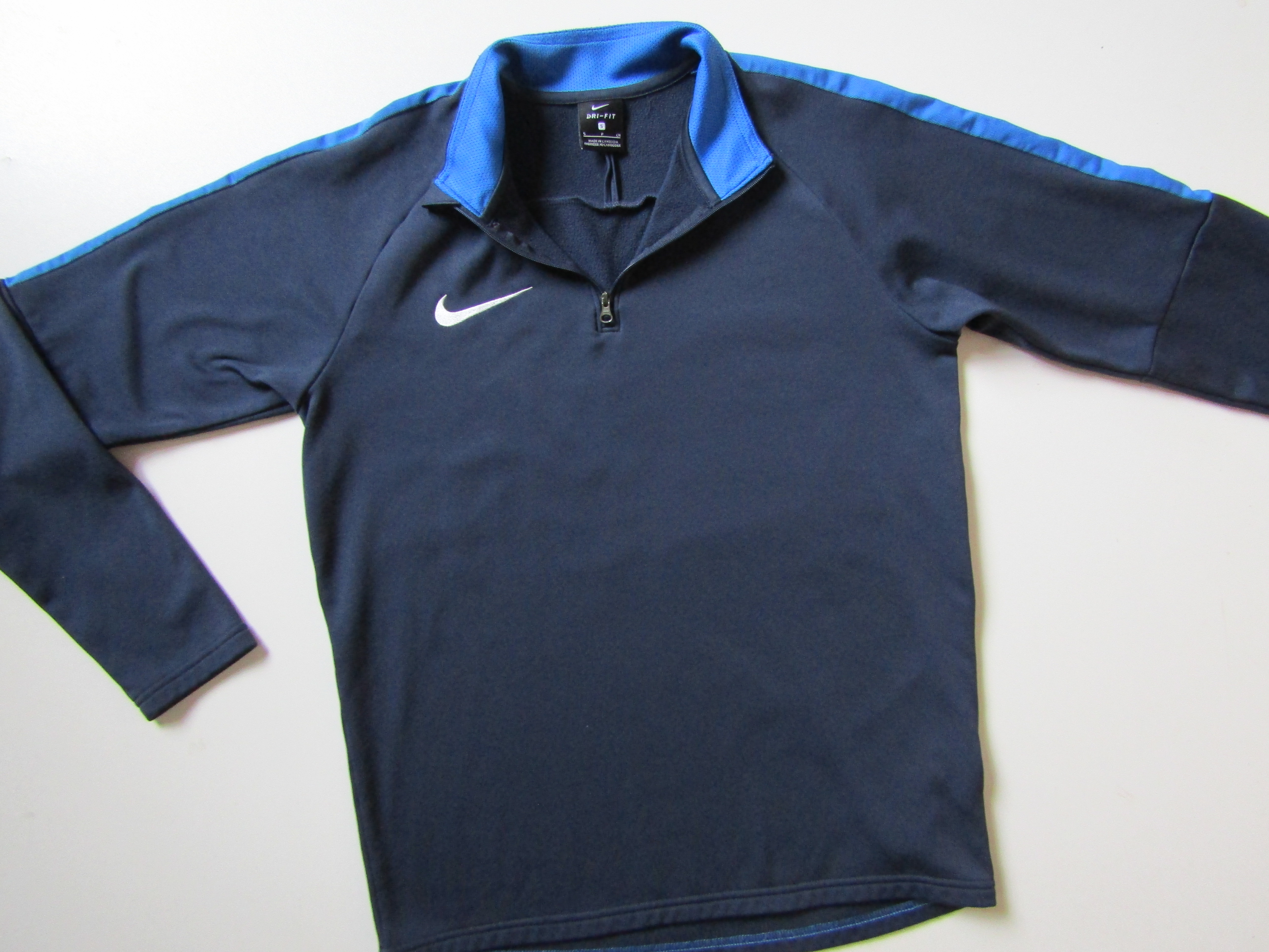Chlapecká sportovní mikina- NIKE... VEL-S