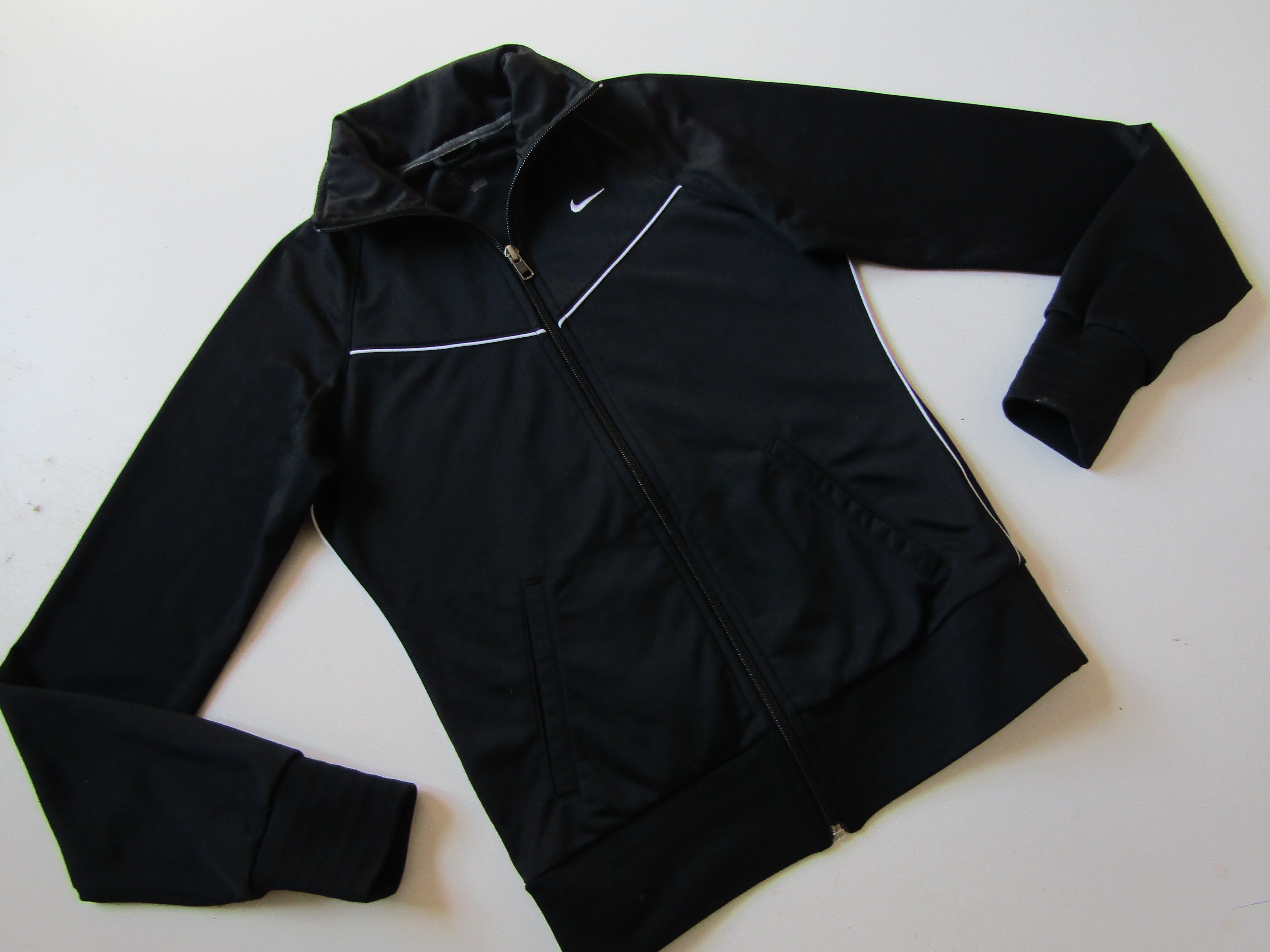 Dívčí sportovní mikina- NIKE... VEL-S