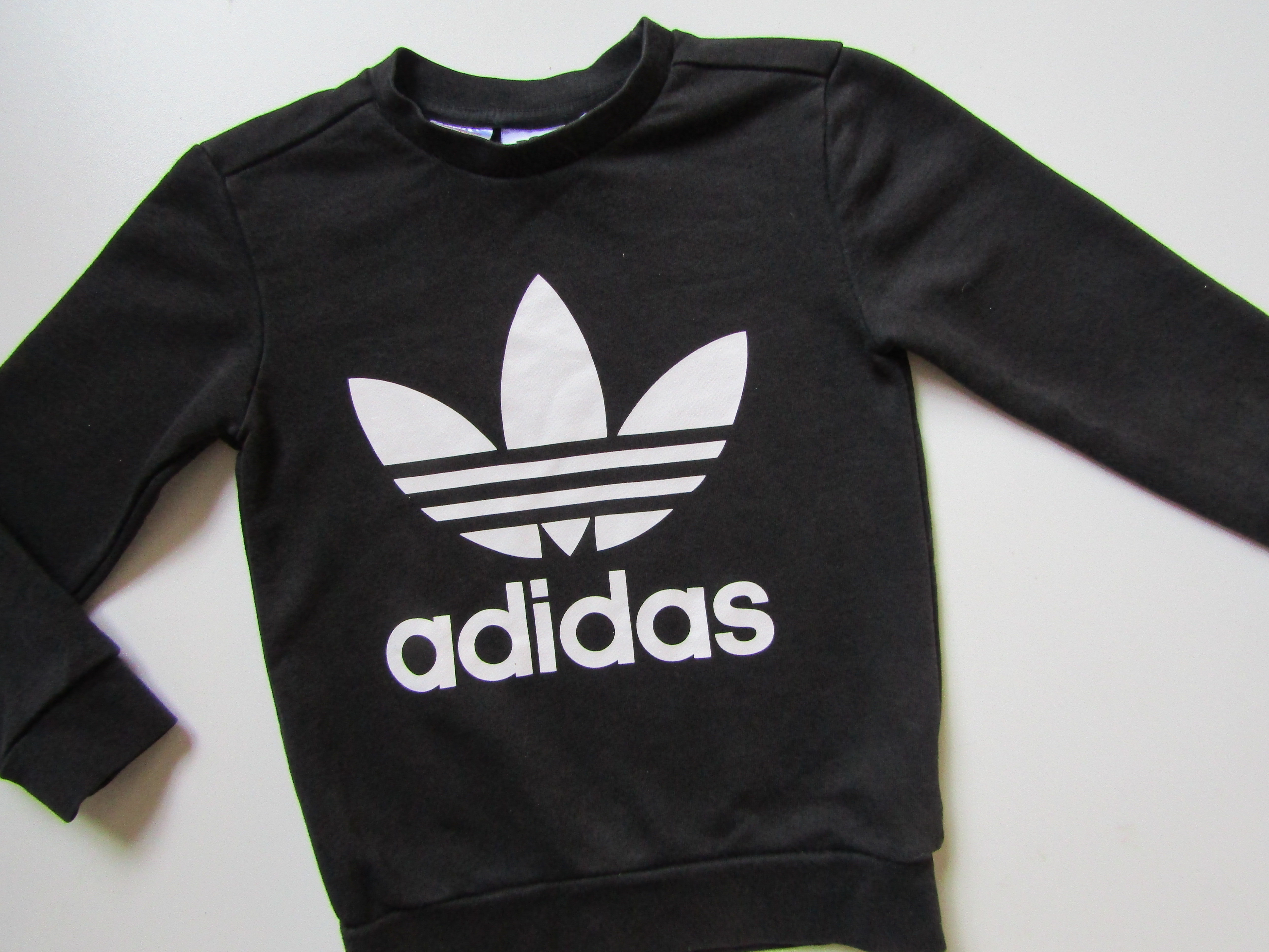 Chlapecká sportovní mikina- ADIDAS... VEL-116-122