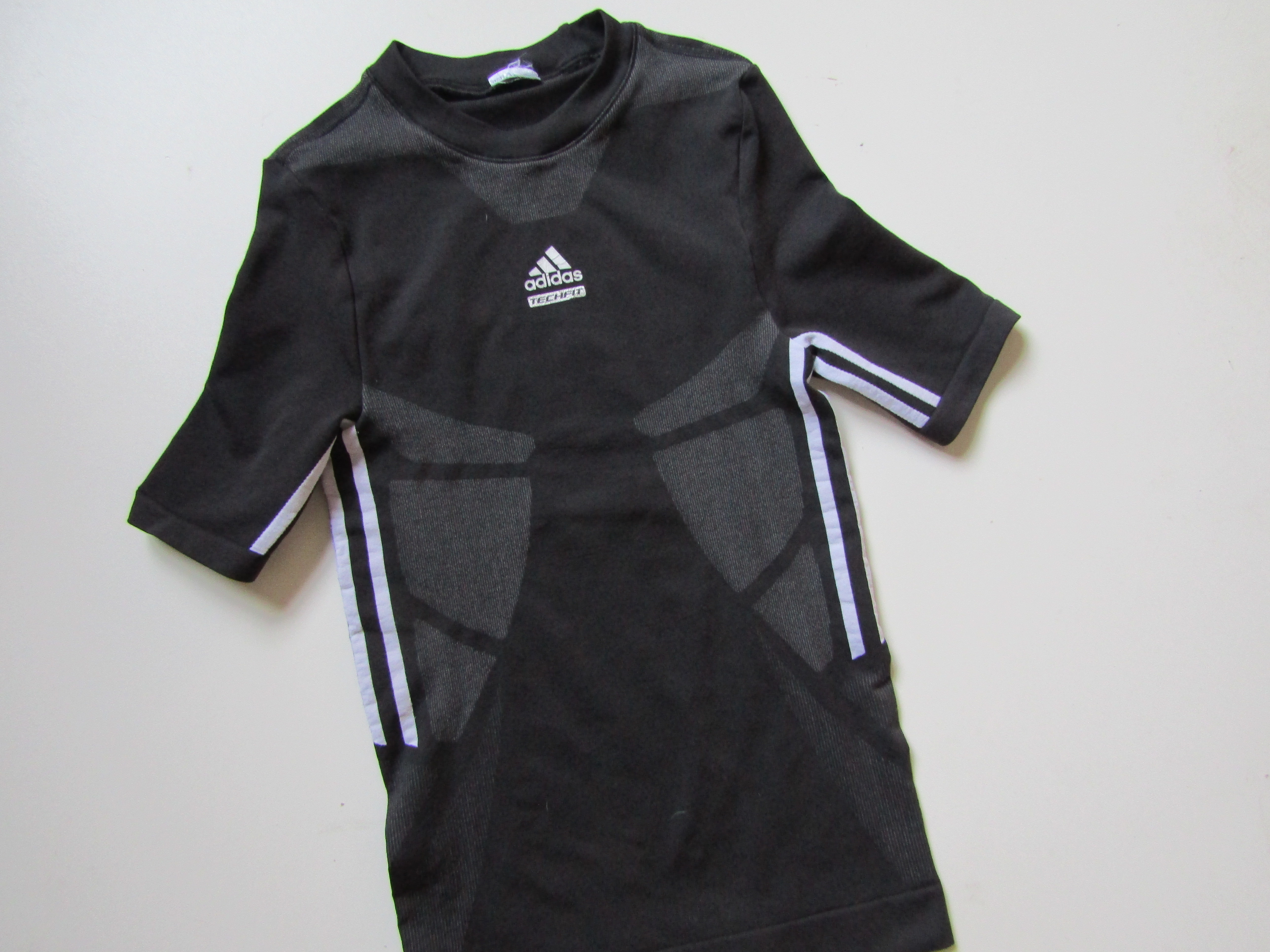 Chlapecké thermo triko- ADIDAS... VEL-146-152