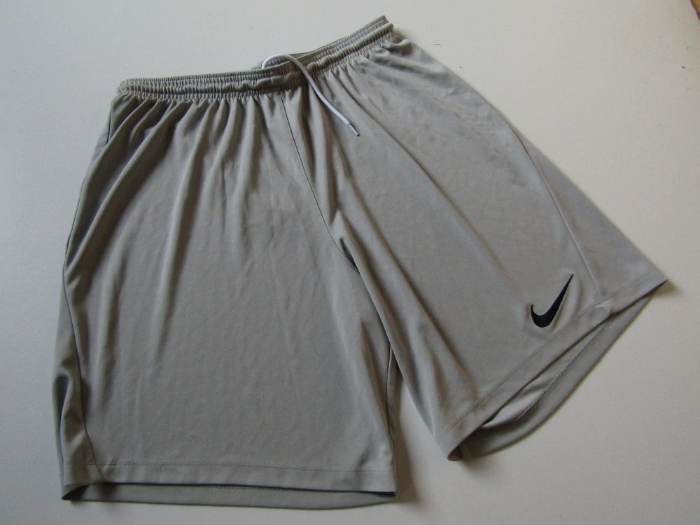Pánské sportovní kraťasy- NIKE... VEL-M