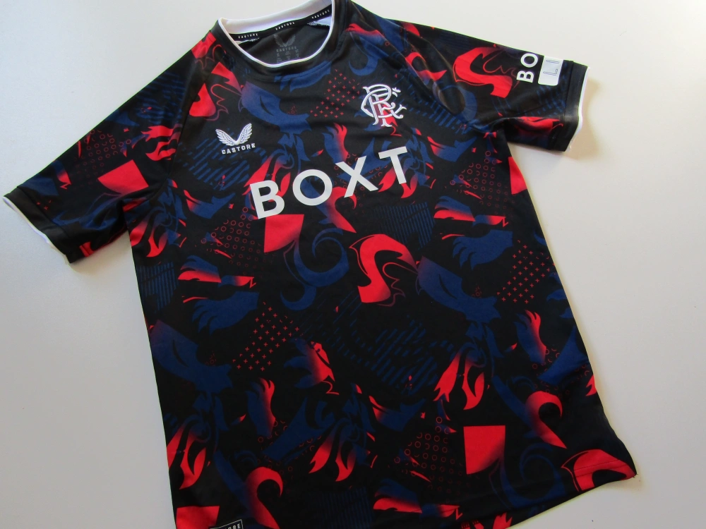 Chlapecký sportovní dres- CASTORE-NOVÝ... VEL-164