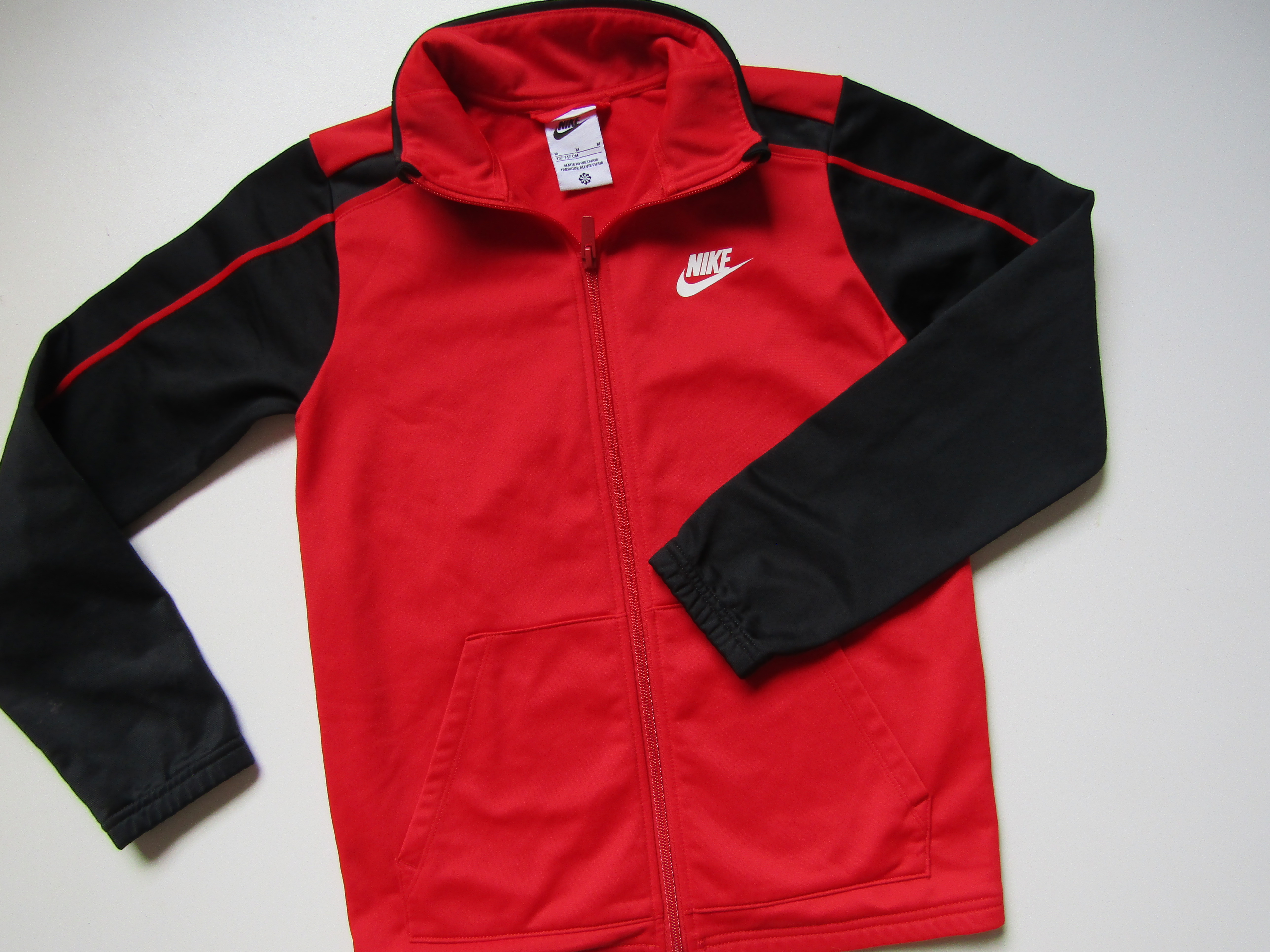Chlapecká sportovní mikina- NIKE... VEL-134-146