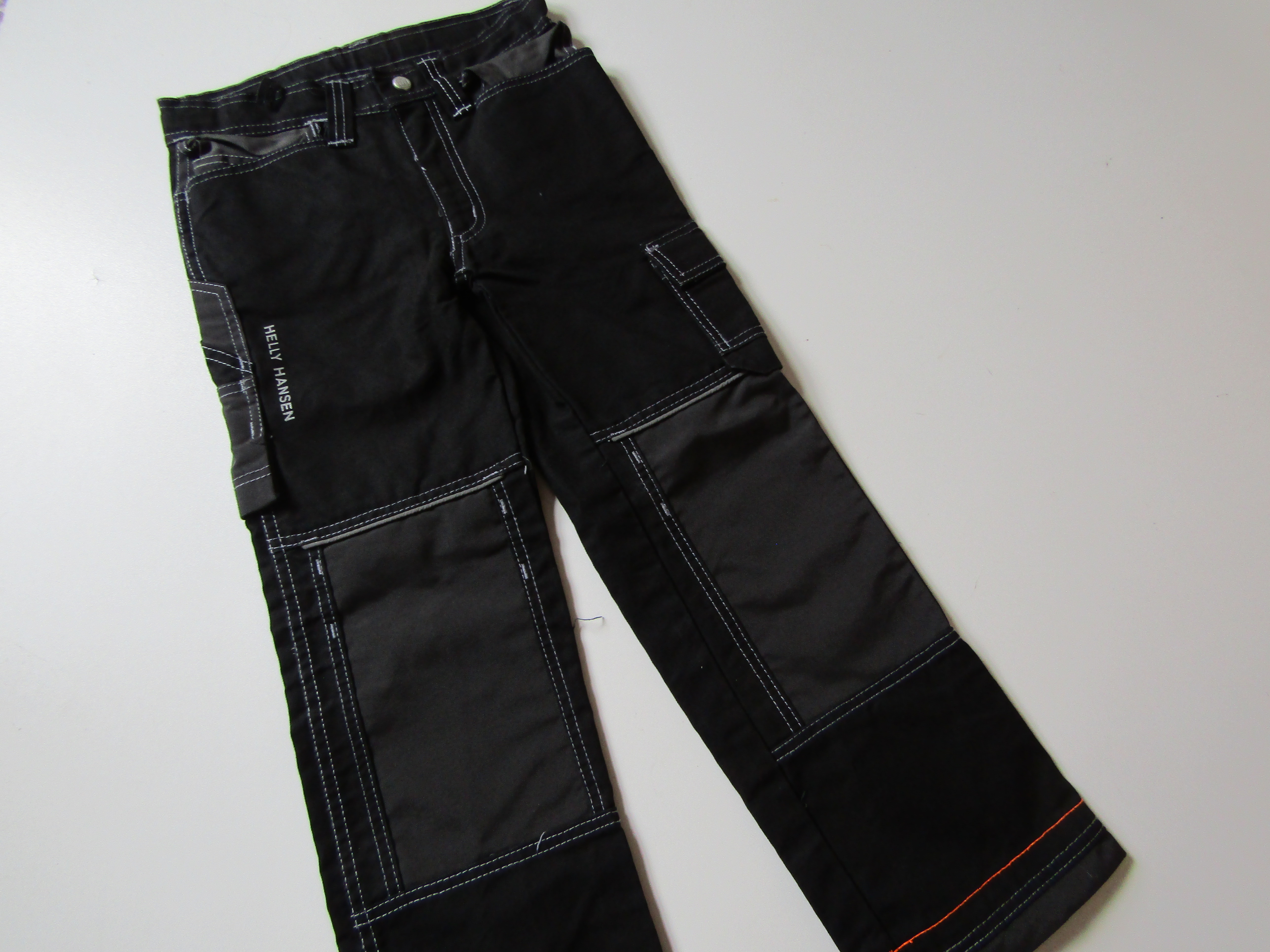 Chlapecké modráky- HELLY HANSEN-NOVÉ.. VEL-140