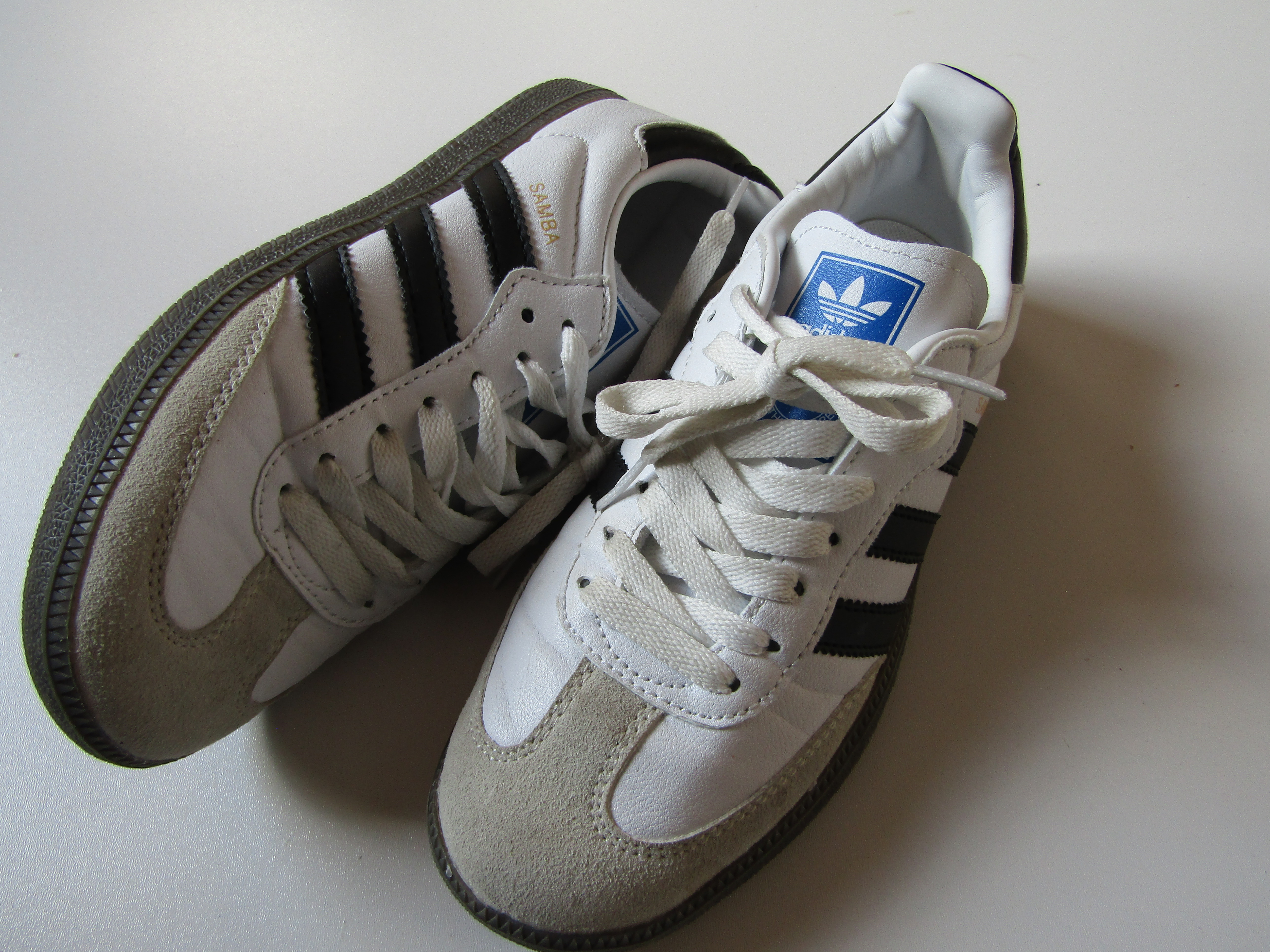 Chlapecké sportovní botasky- ADIDAS... VEL-37