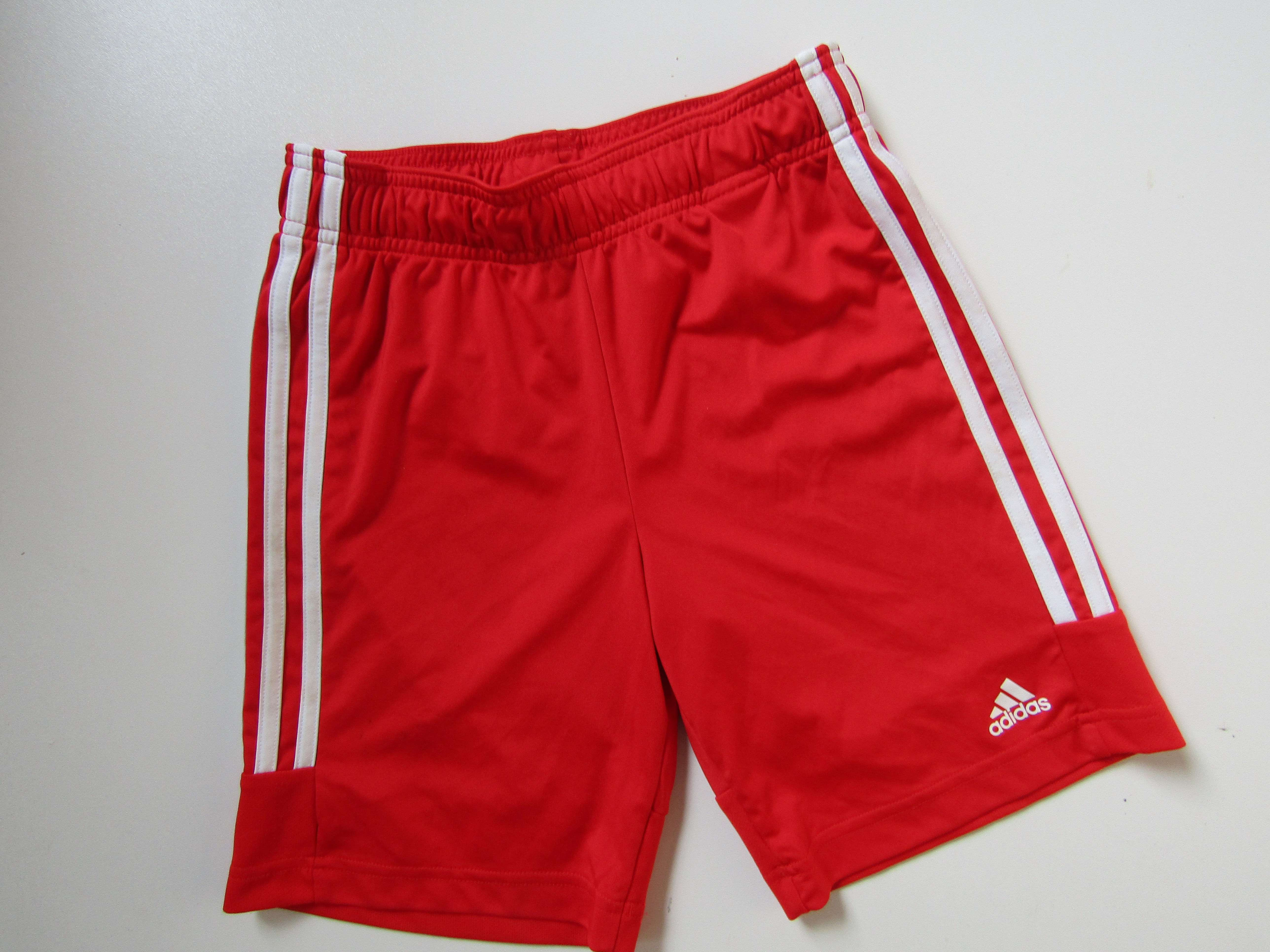 Chlapecké sportovní kraťasy- ADIDAS... VEL-134-140