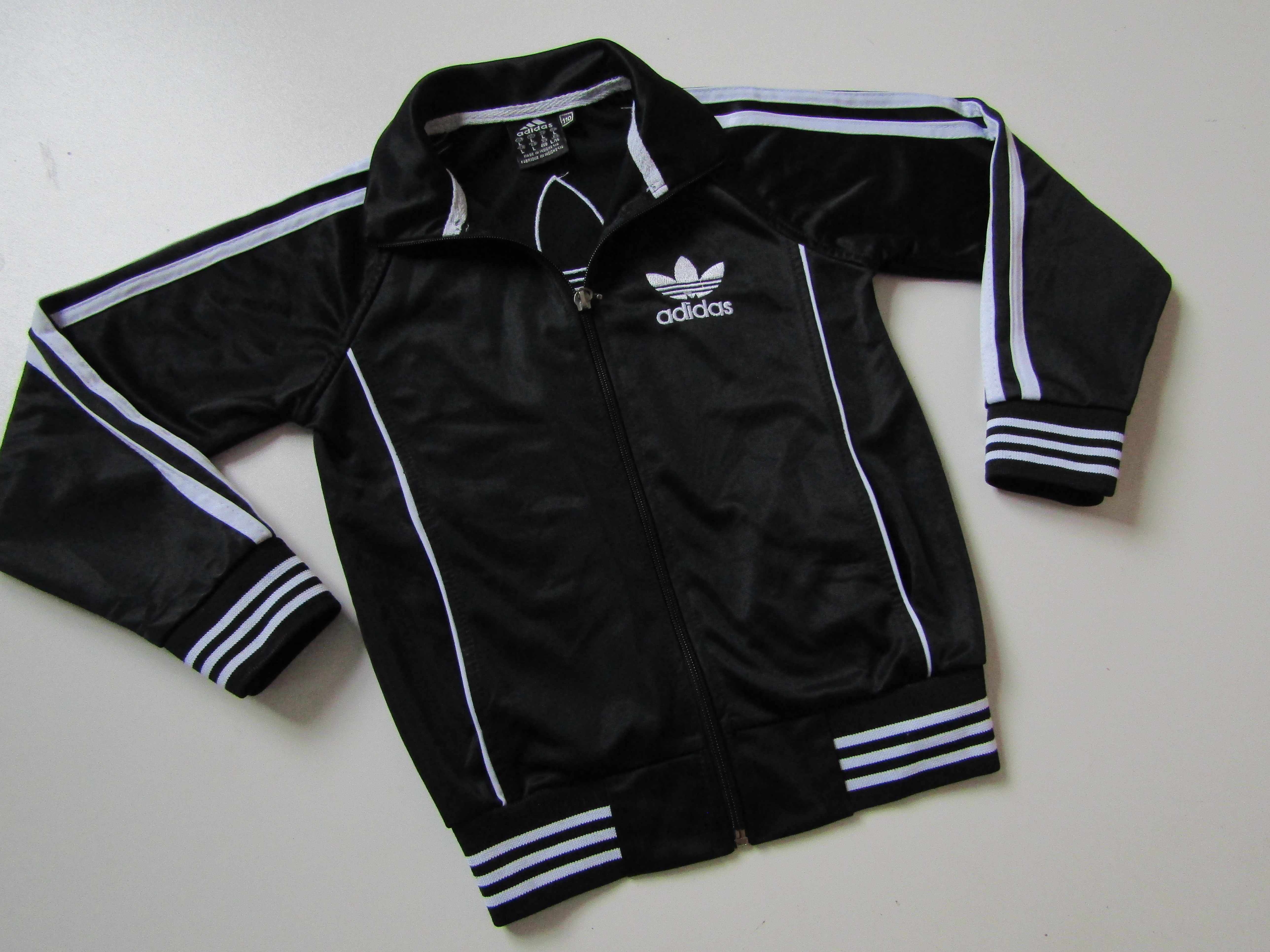 Chlapecká sportovní mikina- ADIDAS-NOVÁ... VEL-110