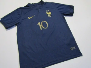 Chlapecké sportovní tričko- NIKE... VEL-146-152