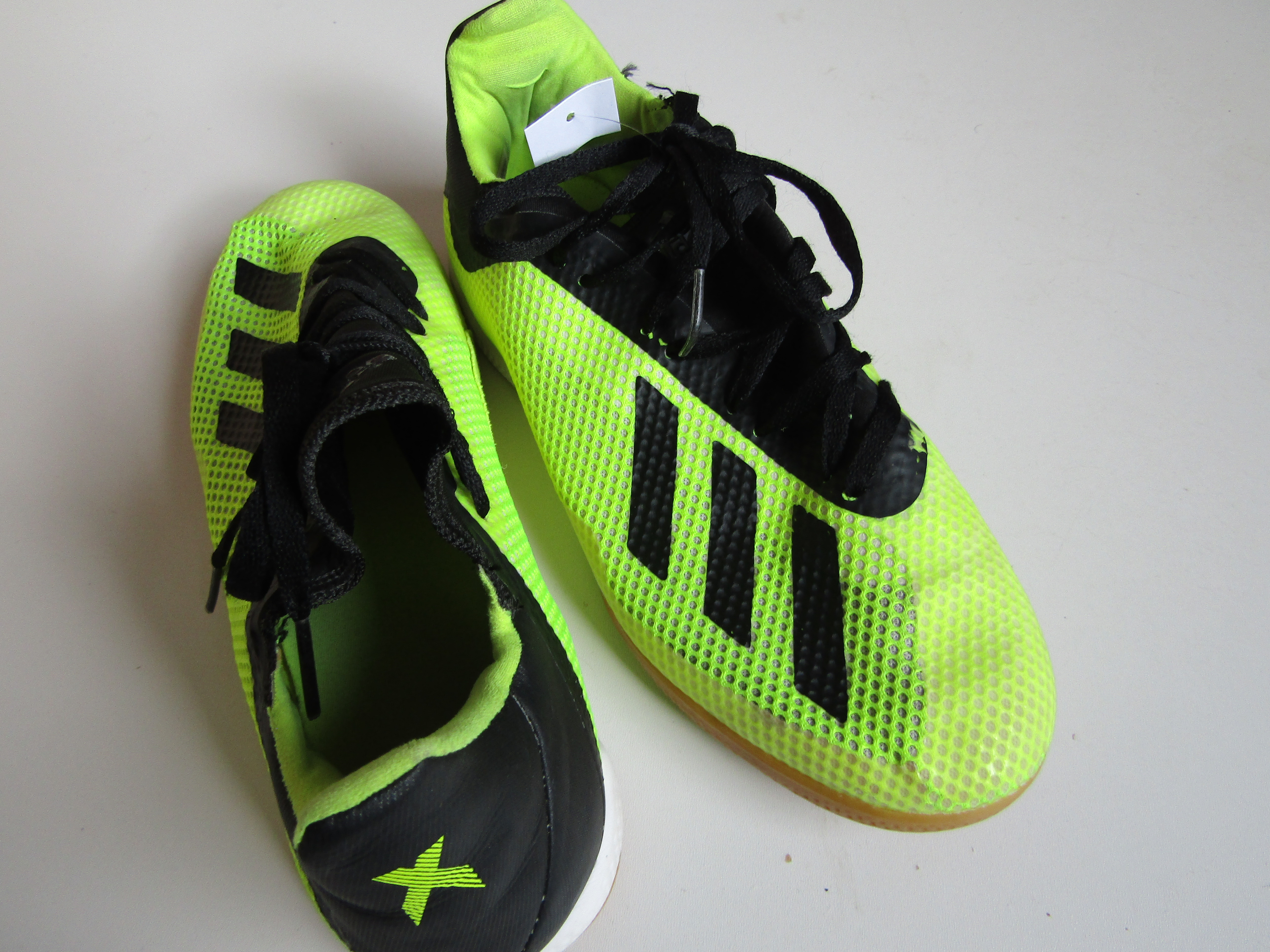 Chlapecké sálovky- ADIDAS... VEL-38-39