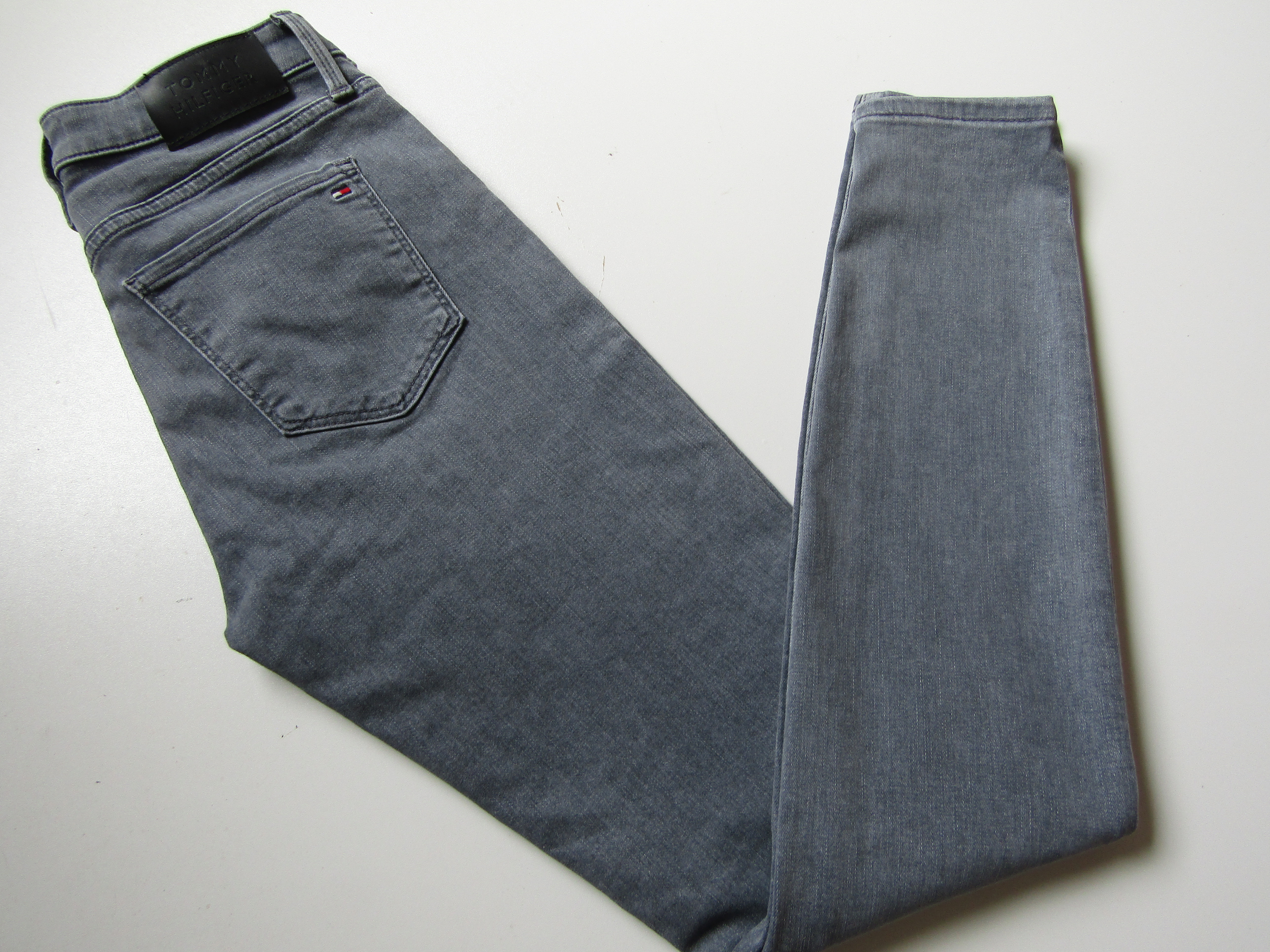 Dámské skinny- TOMMY HILFIGER... VEL-W29 L30
