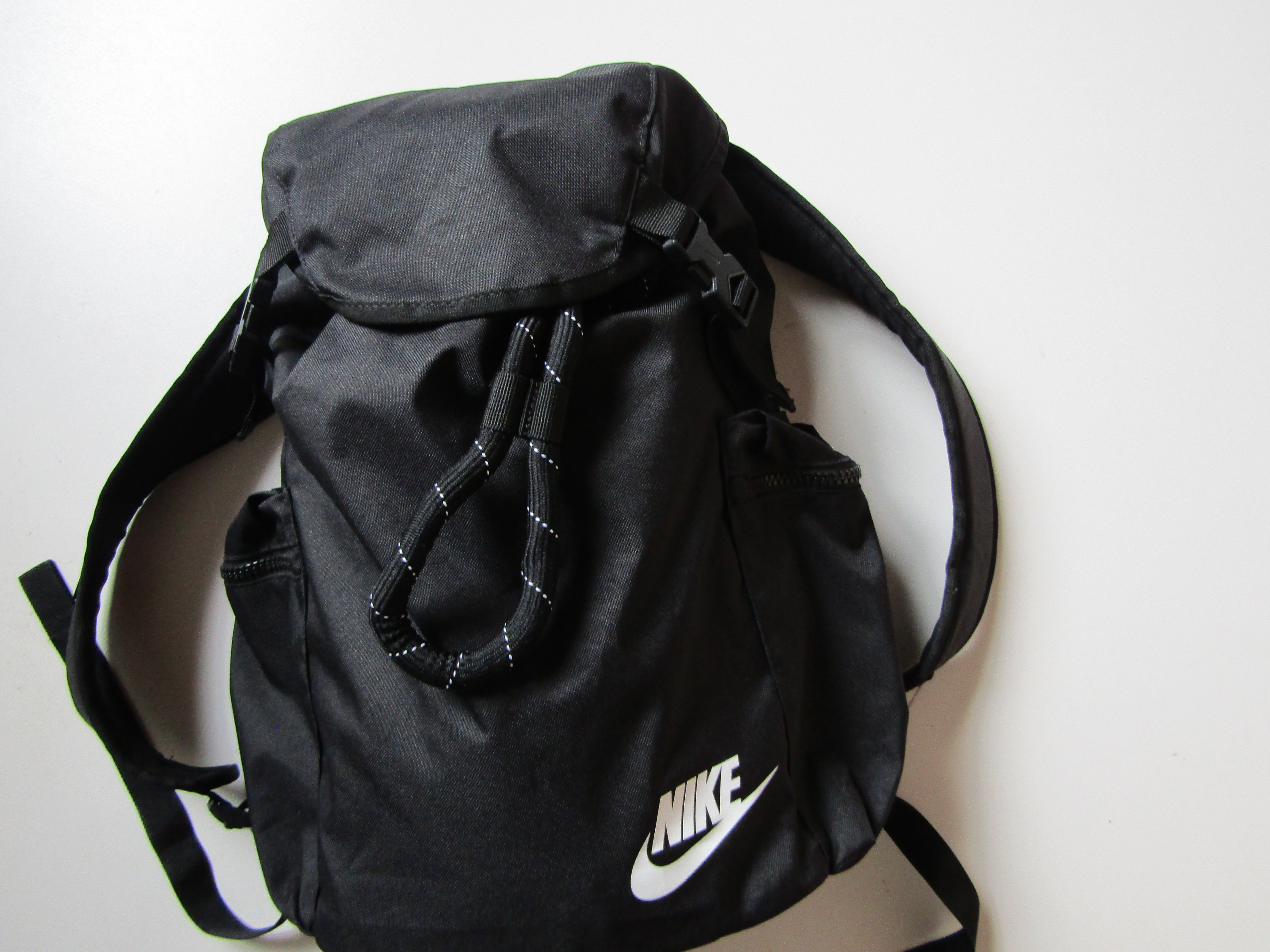 SPORTOVNÍ VĚTŠÍ BATOH-NIKE-NOVÝ... VEL-UNI