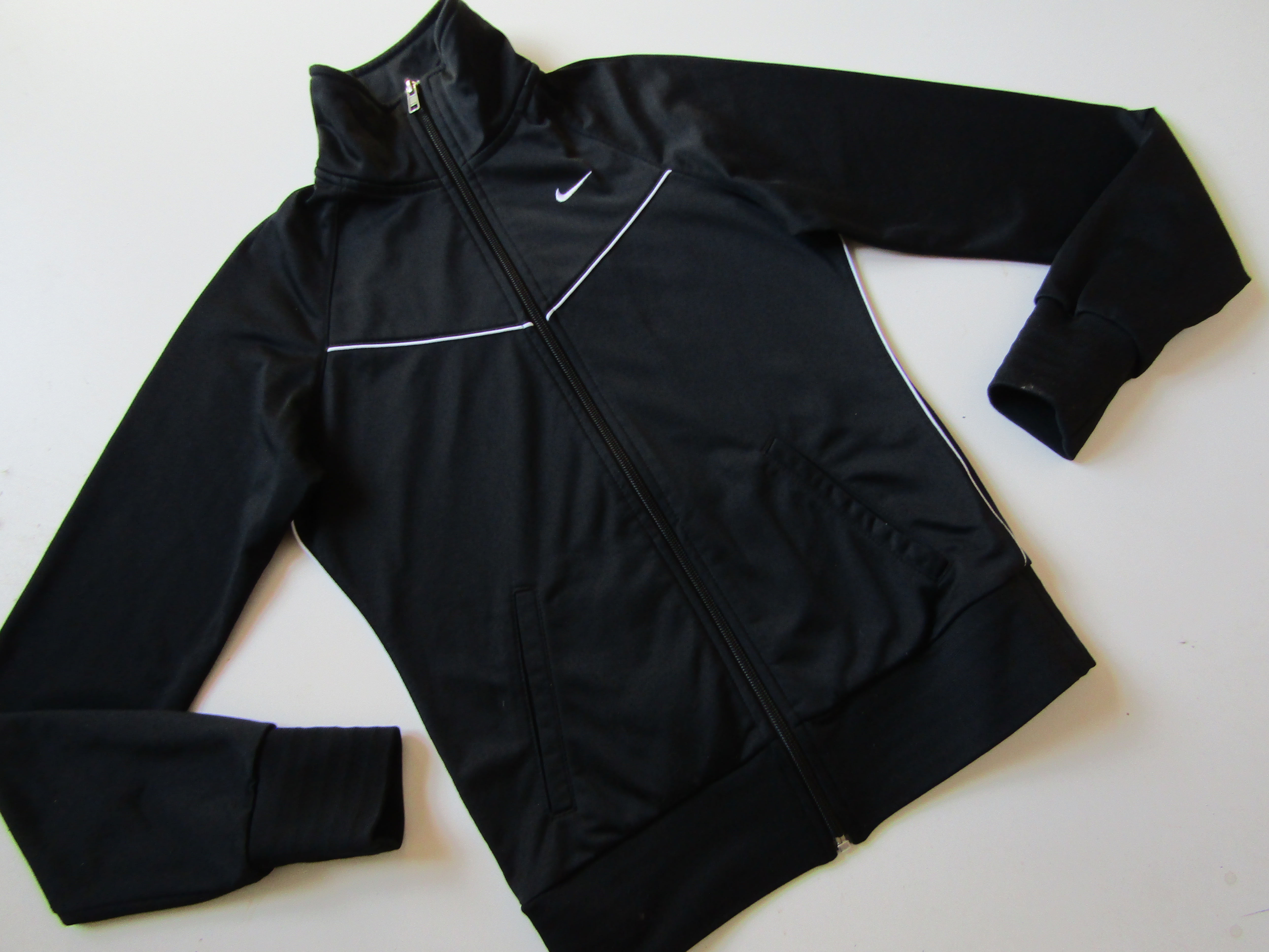 Dívčí sportovní mikina- NIKE... VEL-S