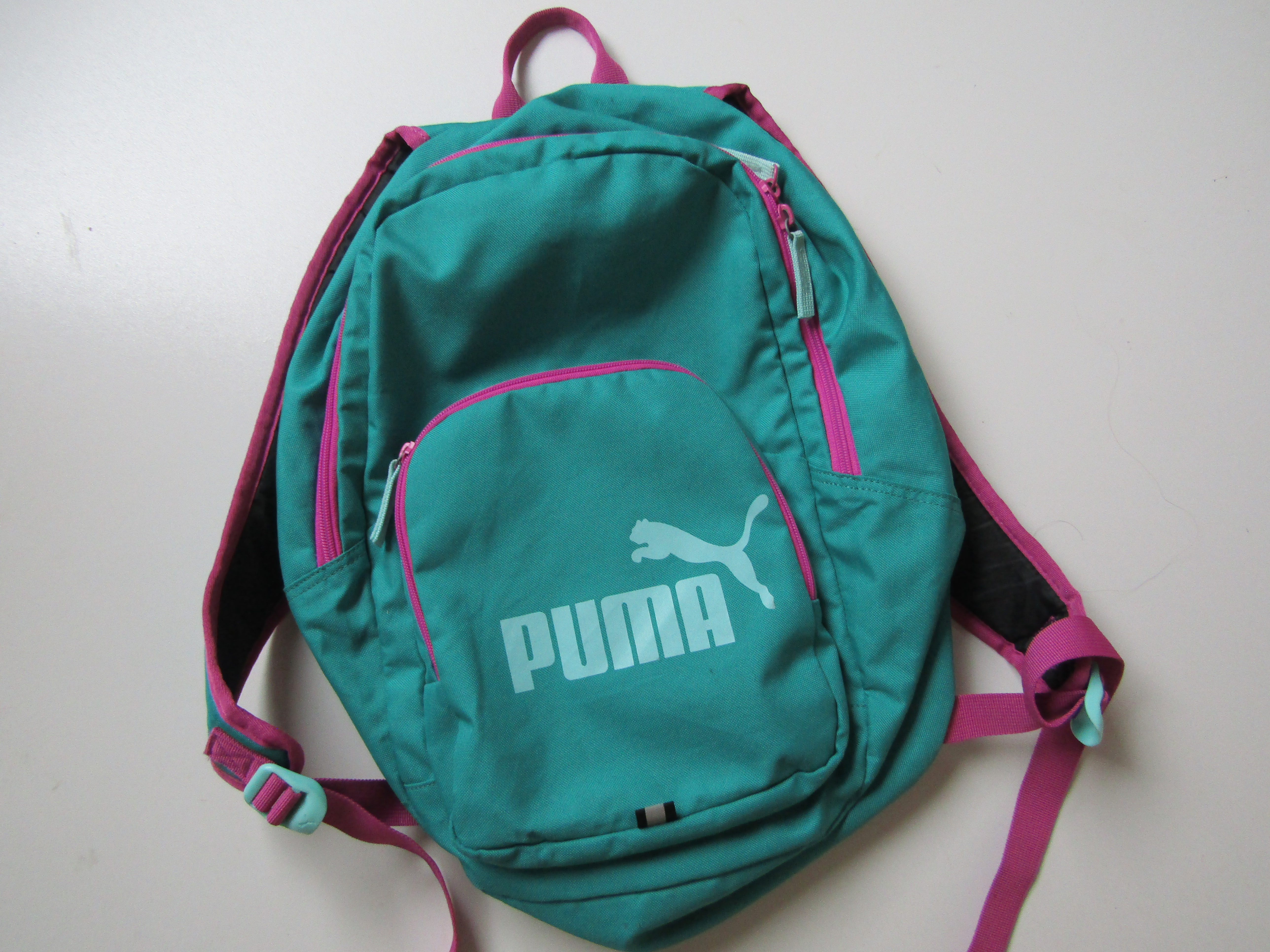 SPORTOVNÍ BATOH-PUMA... VEL-UNI