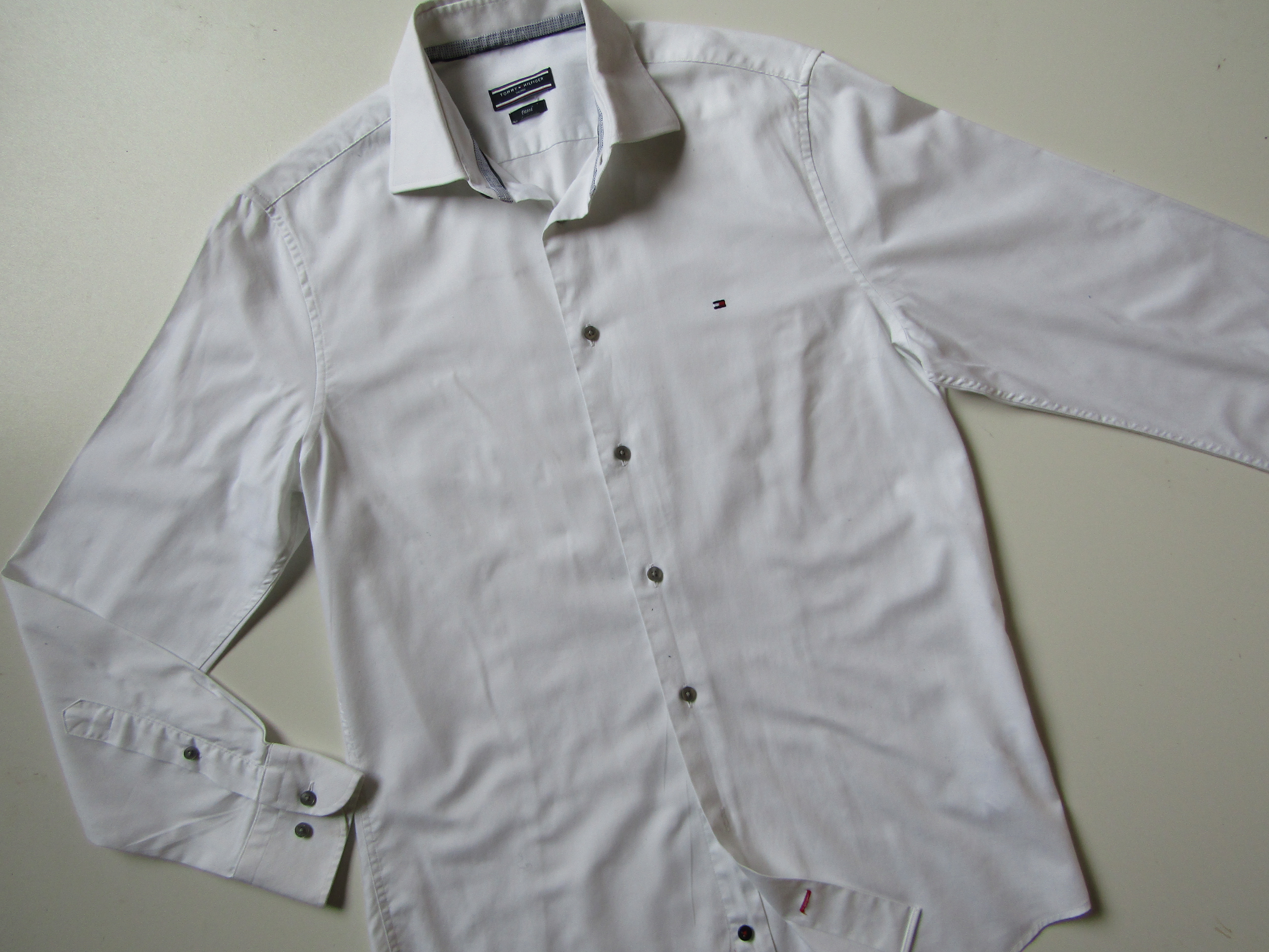 Chlapecká košile- TOMMY HILFIGER-NOVÁ.. VEL-38