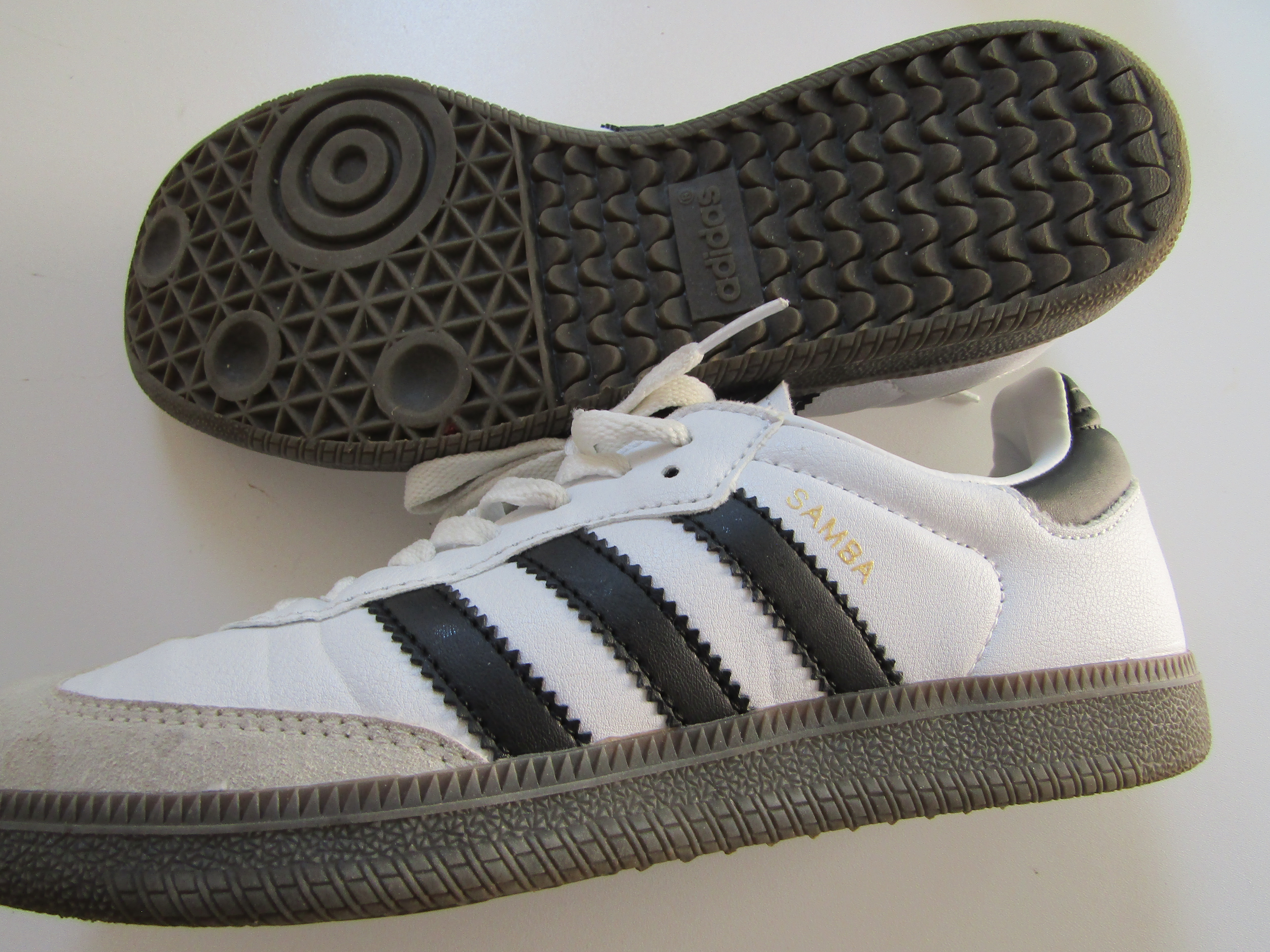 Chlapecké sportovní botasky- ADIDAS... VEL-37