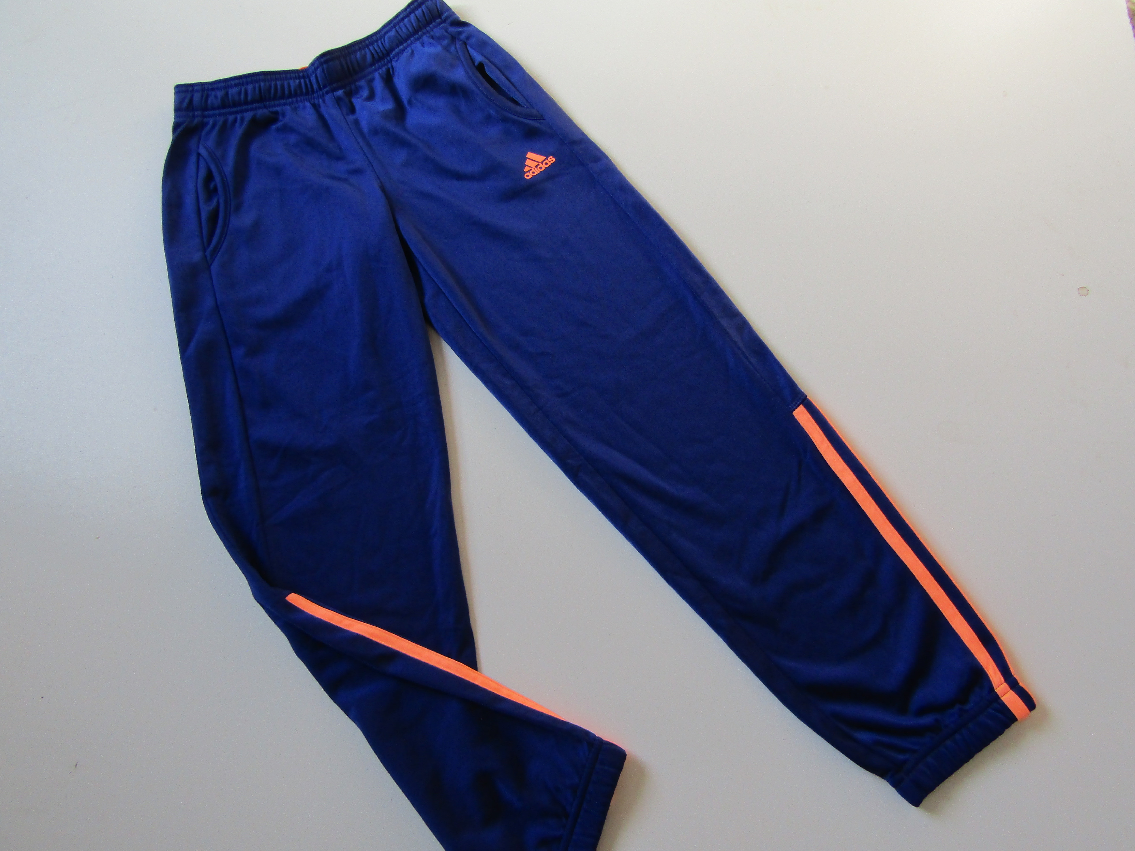 Dívčí sportovní kalhoty- ADIDAS-NOVÉ... VEL-134-140