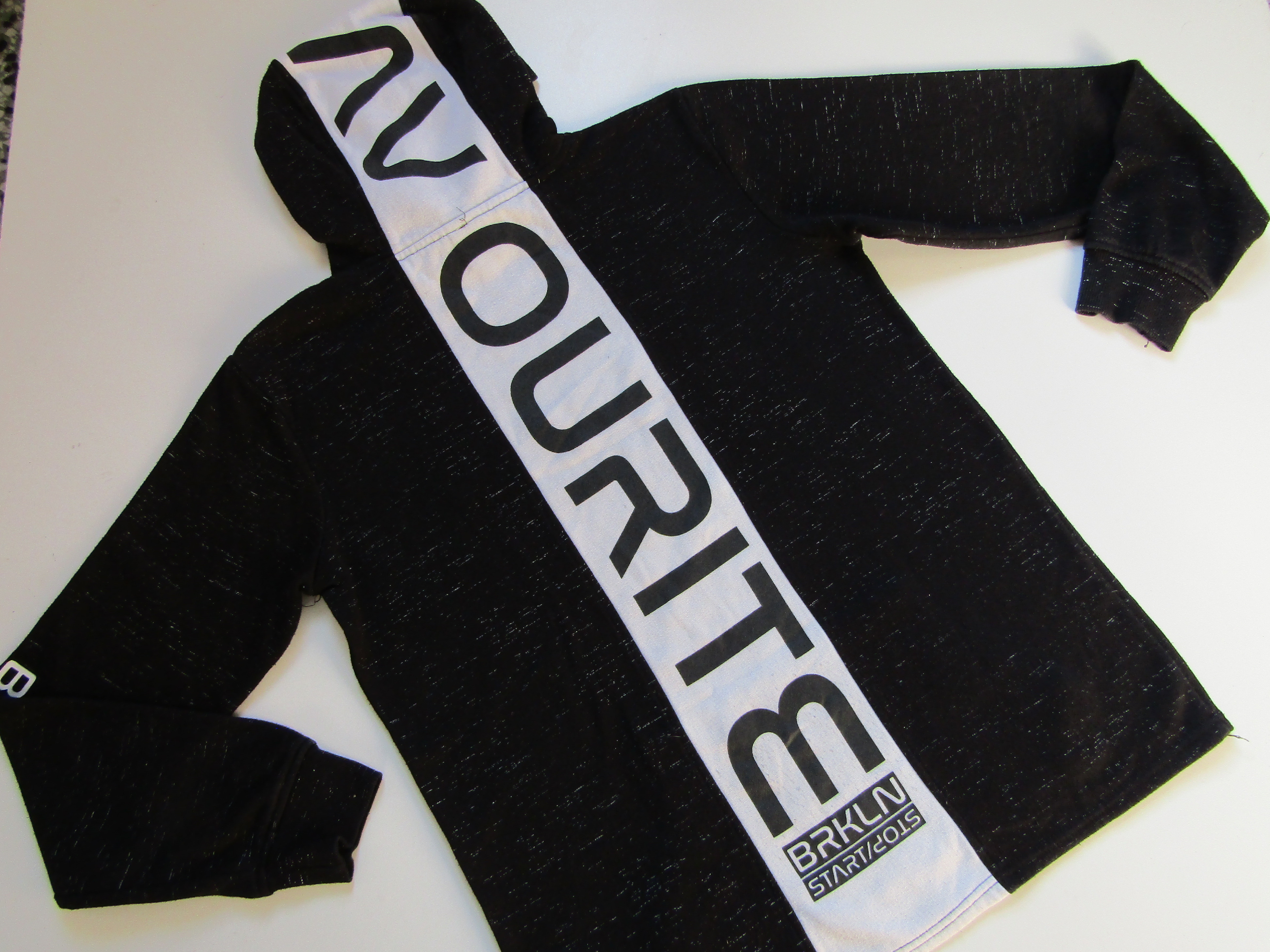 Chlapecká mikina- CHAPTER... VEL-170-176