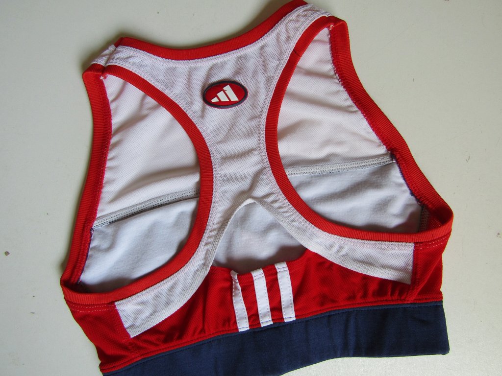 Dívčí sportovní vršek- ADIDAS... VEL-146-158