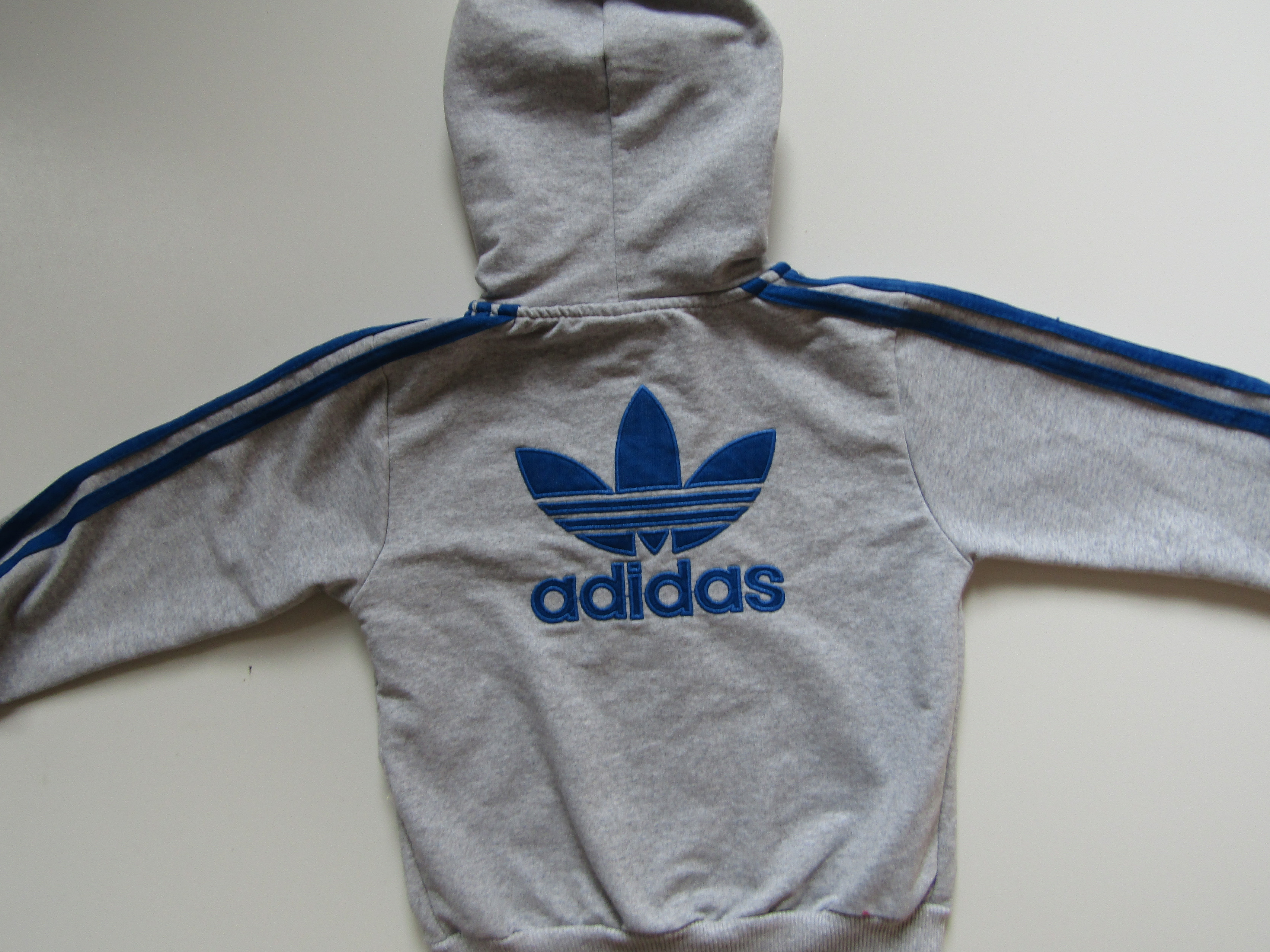 Chlapecká sportovní mikina- ADIDAS... VEL-116-122