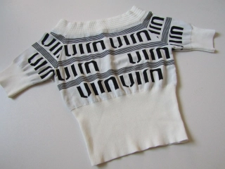 Dívčí svetřík- NOVÝ... VEL-S