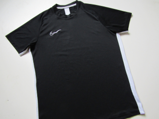 Chlapecké sportovní tričko- NIKE.. VEL-L