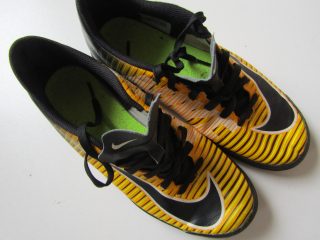 Chlapecké botasky- NIKE... VEL-40