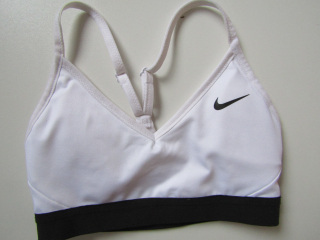 Dívčí sportovní podprsenka-NIKE... VEL-XS