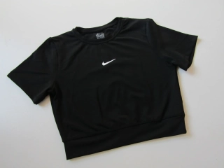 Dívčí sportovní tričko- NIKE-NOVÉ... VEL-158-S