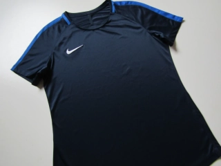 Dámské sportovní tričko- NIKE... VEL-M