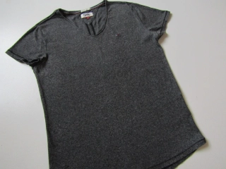 Dámské tričko- TOMMY JEANS... VEL-S