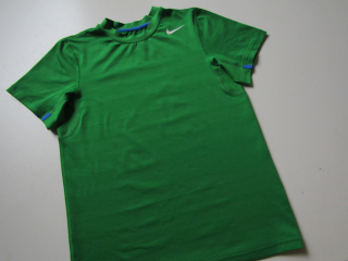 Chlapecké sportovní tričko- NIKE... VEL-140-152