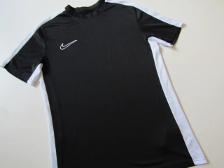 Chlapecké sportovní tričko- NIKE... VEL-M