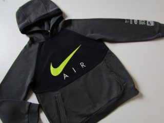 Chlapecká sportovní mikina- NIKE... VEL-134-146