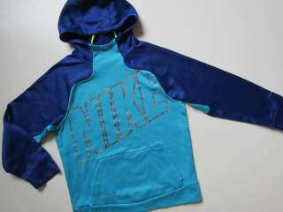 Chlapecká sportovní mikina- NIKE... VEL-146-158