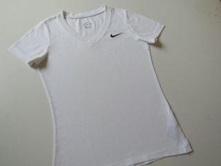 Dámské sportovní tričko- NIKE... VEL-XS
