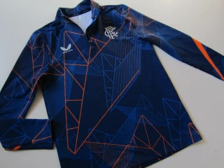 Chlapecká sportovní mikina- CASTORE-NOVÁ... VEL-164
