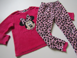 Dívčí huňaté pyžamo- DISNEY... VEL-134