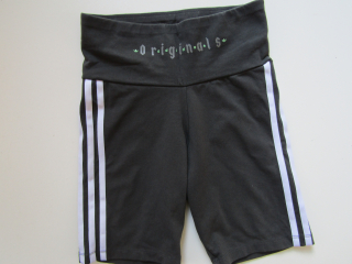 Dívčí sportovní kraťasy- ADIDAS... VEL-XS